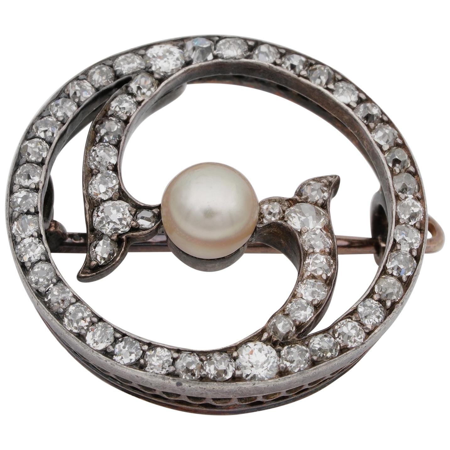 Victorian 2.90 Carat Old Mine Diamond Natural Pearl Brooch Pendant For Sale