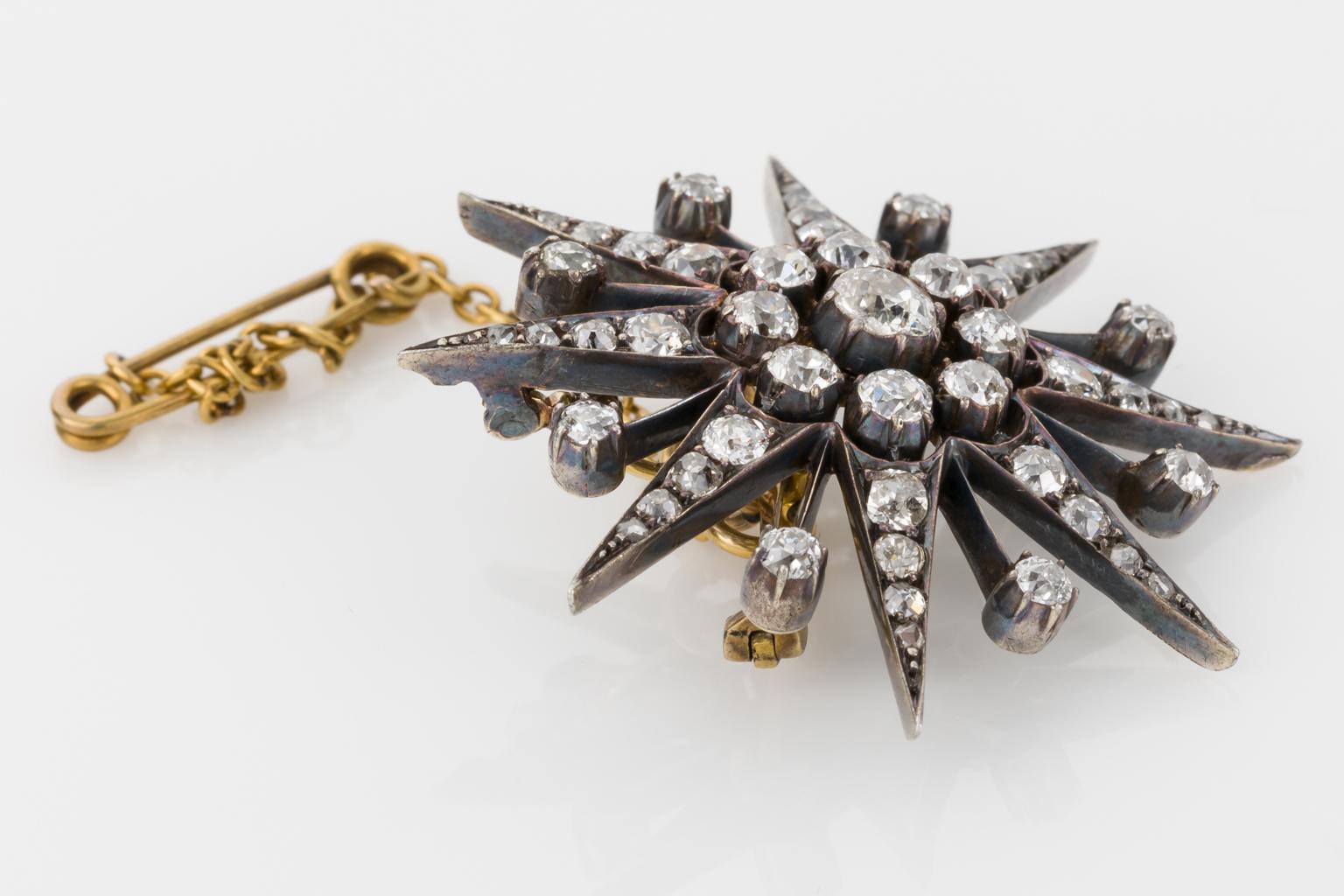 Victorian 2.97 Carat Old European Cut Diamond Eight Point Star Brooch Pendant For Sale 12