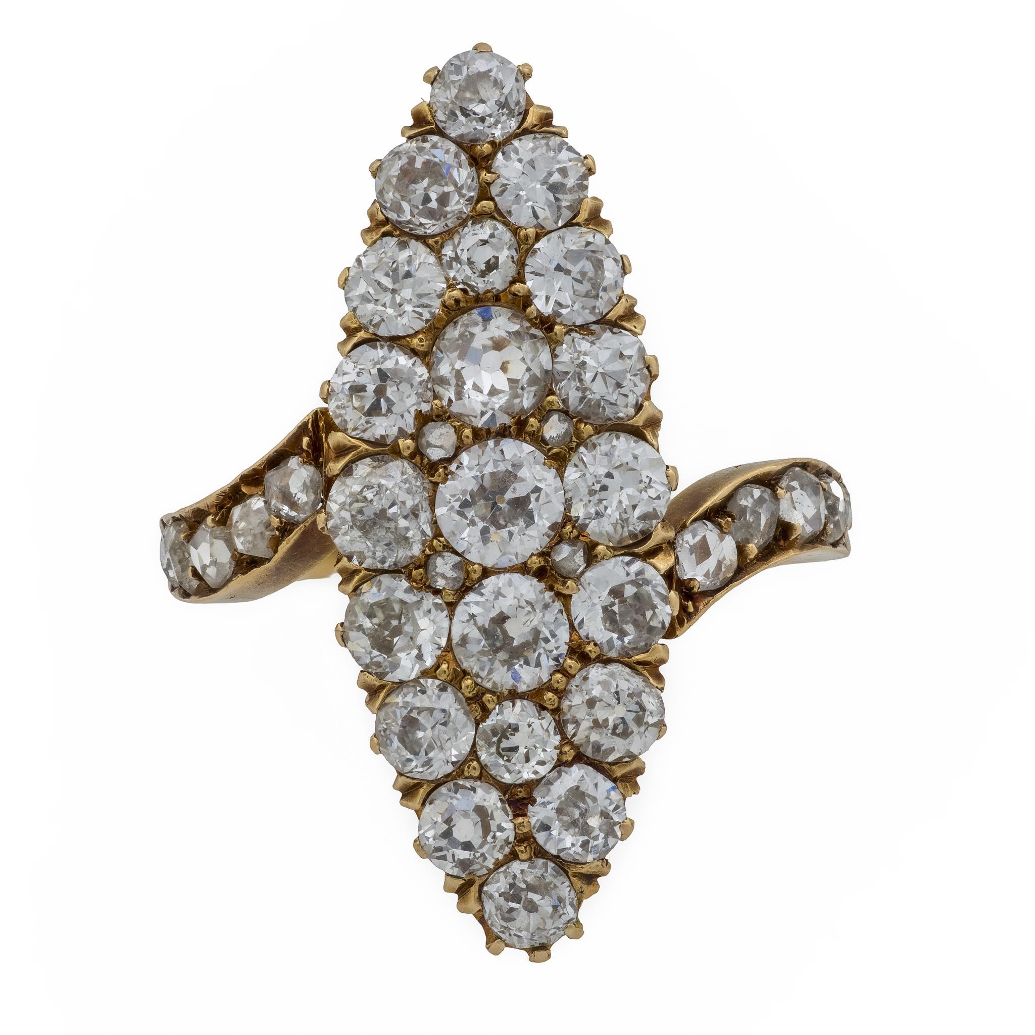 Victorien Bague victorienne à navette en or jaune 18 carats et diamant de 3 carats en vente