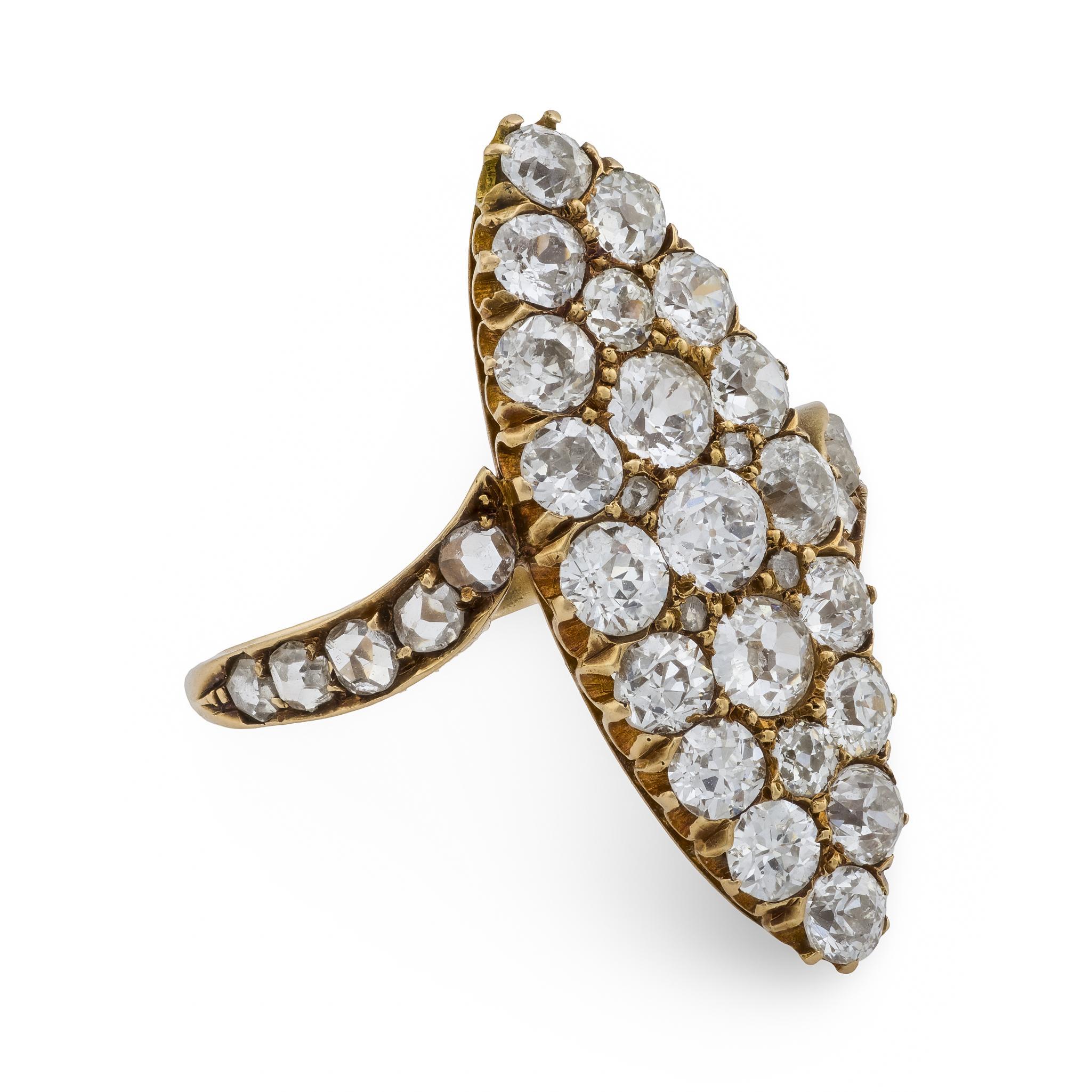 Bague victorienne à navette en or jaune 18 carats et diamant de 3 carats Bon état - En vente à Beverly Hills, CA