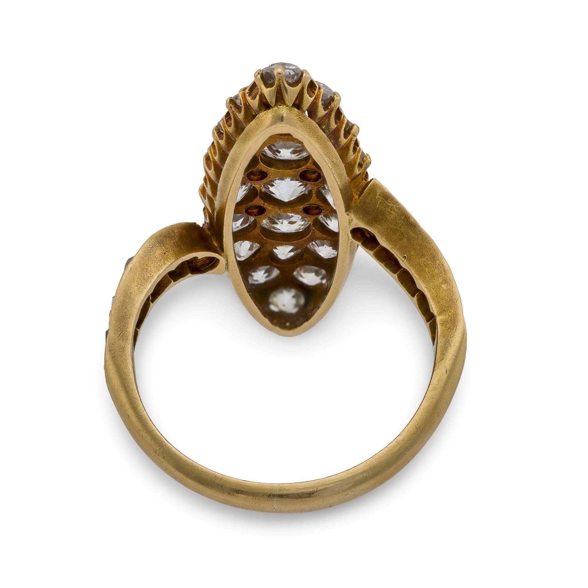 Bague victorienne à navette en or jaune 18 carats et diamant de 3 carats en vente 1