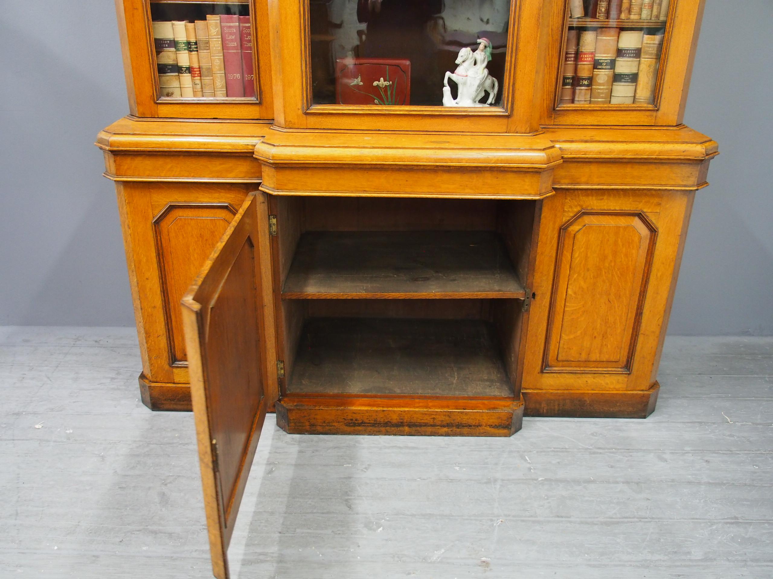 Victorian 3-Door Oak Breakfront Bookcase For Sale 3