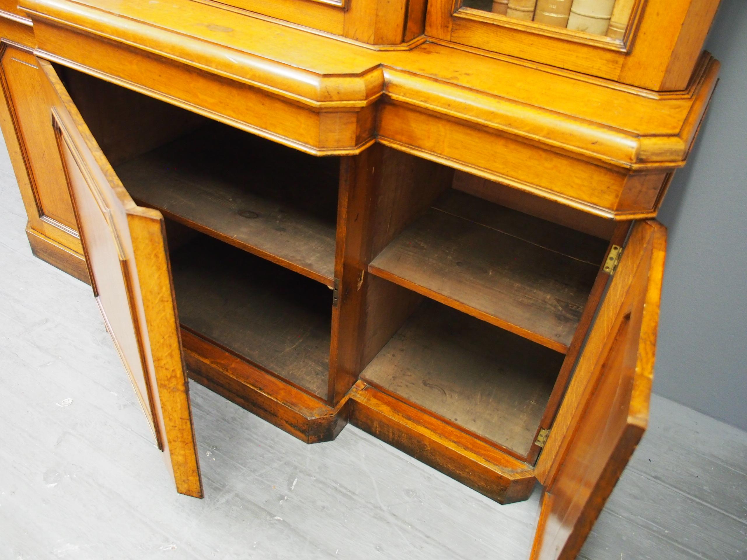 Victorian 3-Door Oak Breakfront Bookcase For Sale 4