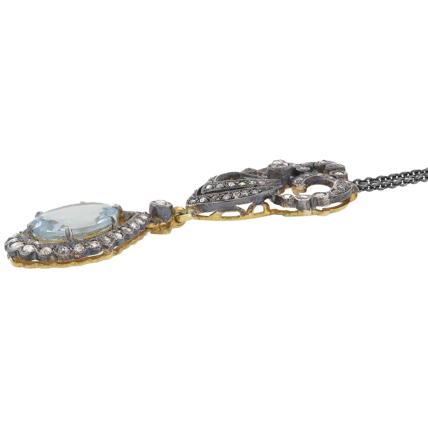 Viktorianische Halskette mit 3,00 Karat Aquamarin und Diamant-Anhänger Damen im Angebot