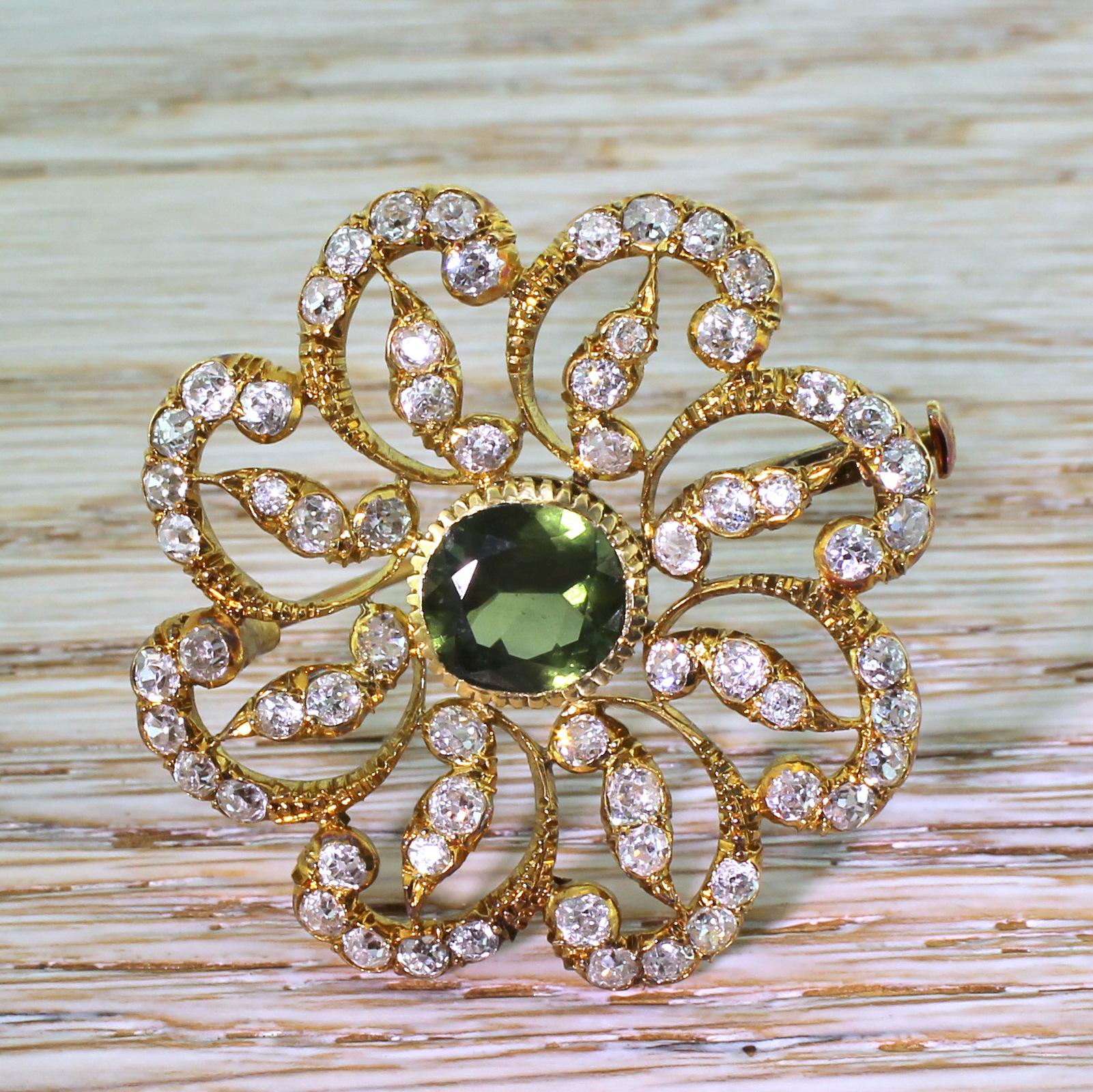 Victorian 3.00 Carat Green Sapphire and 3.50 Carat Old Cut Diamond Brooch For Sale 4