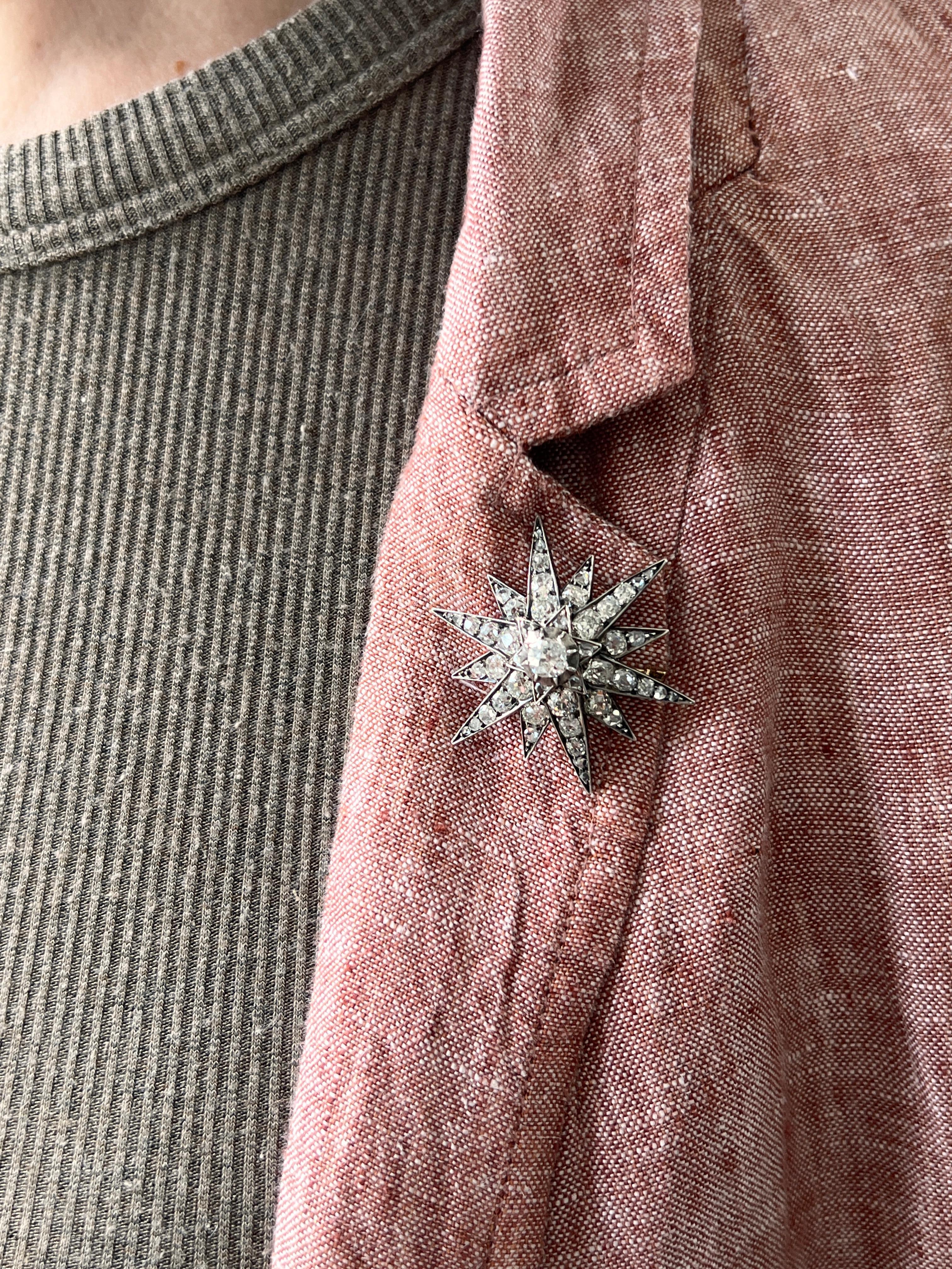 Spilla a stella vittoriana in oro e argento 14k da 3,00 tcw con diamante Old Mine Cut del 1870 In condizioni buone in vendita a Towson, MD