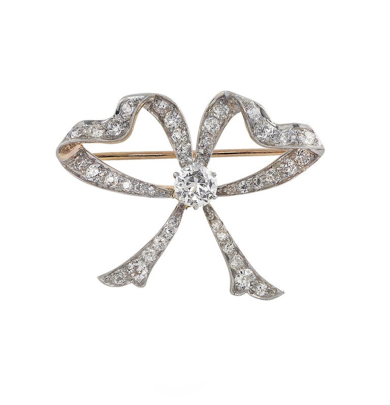 Broche victorienne en forme de nœud papillon avec diamants de 3,1 carats En  vente sur 1stDibs