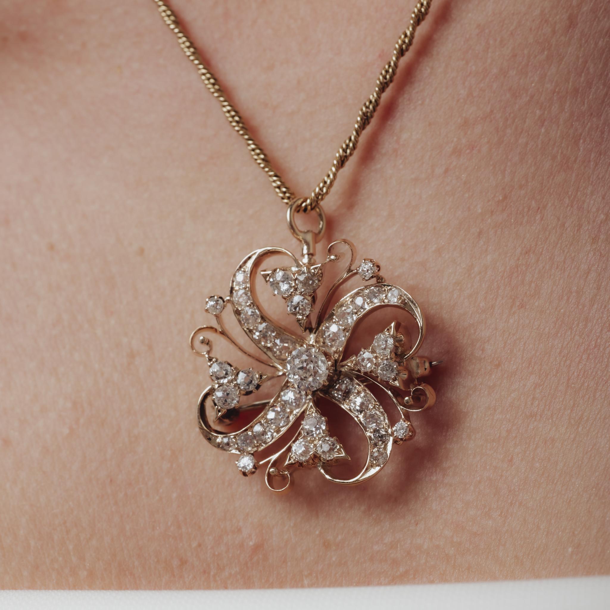 Collier victorien avec pendentif en or rose et jaune 14k et diamant de 3,10 carats Pour femmes en vente