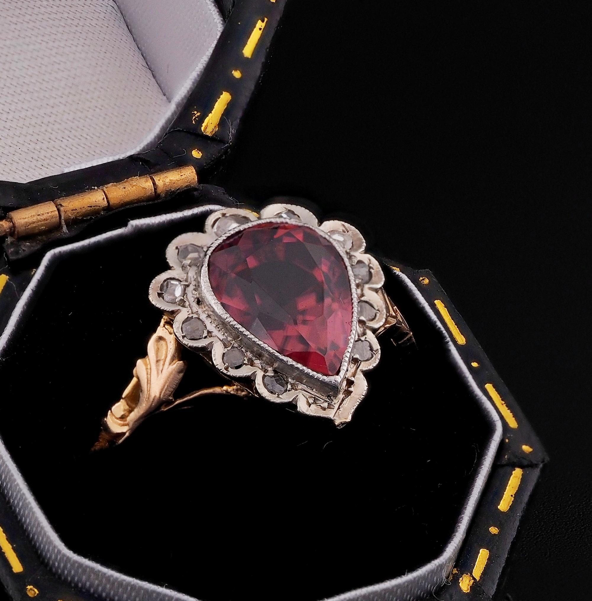 Victorian 3.10 Ct Natural Pink Zircon Diamond 18 KT Silver Ring In Good Condition For Sale In Napoli, IT