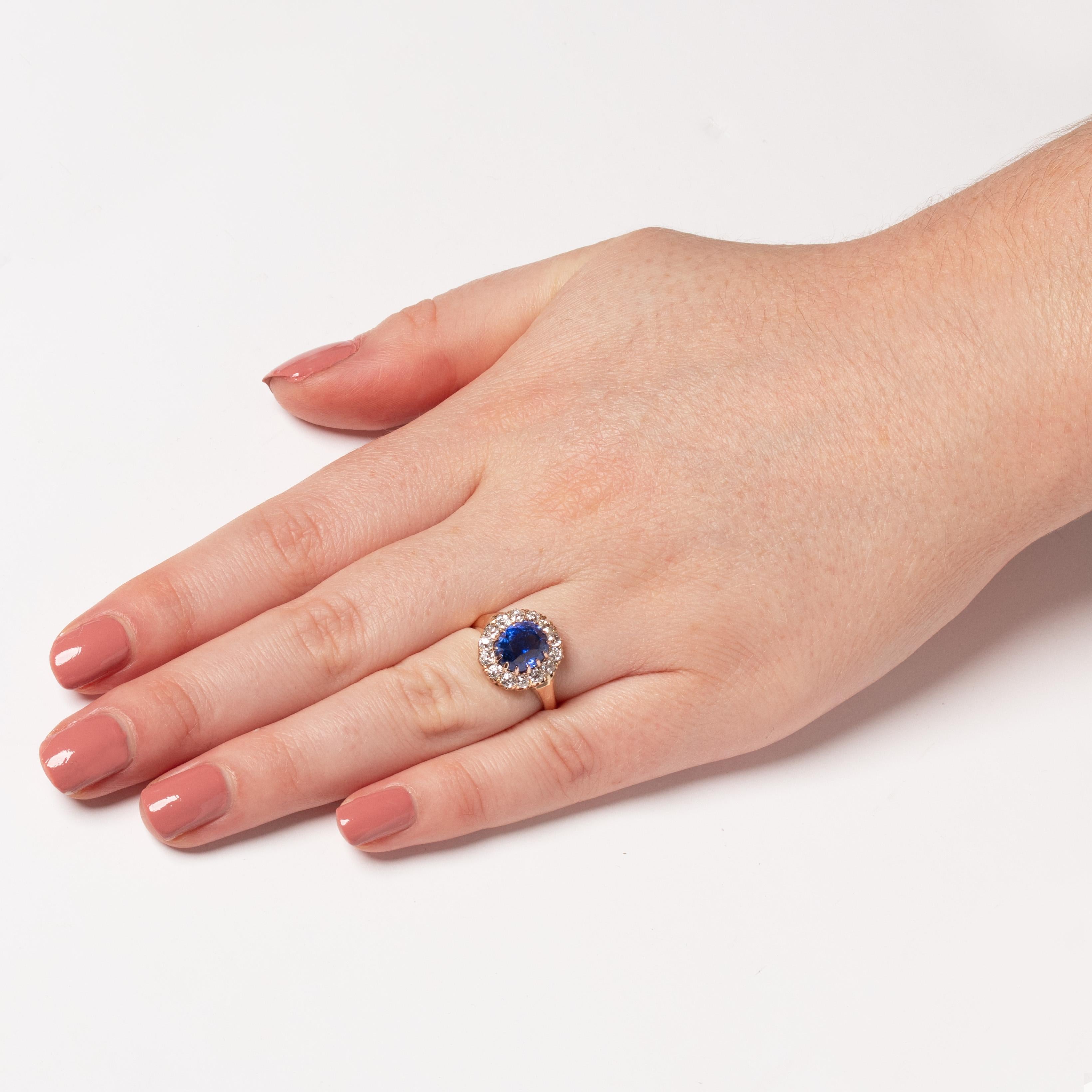 Anillo victoriano en racimo de zafiros y diamantes de 3,10 ct, c.1880 en Bueno estado para la venta en London, GB