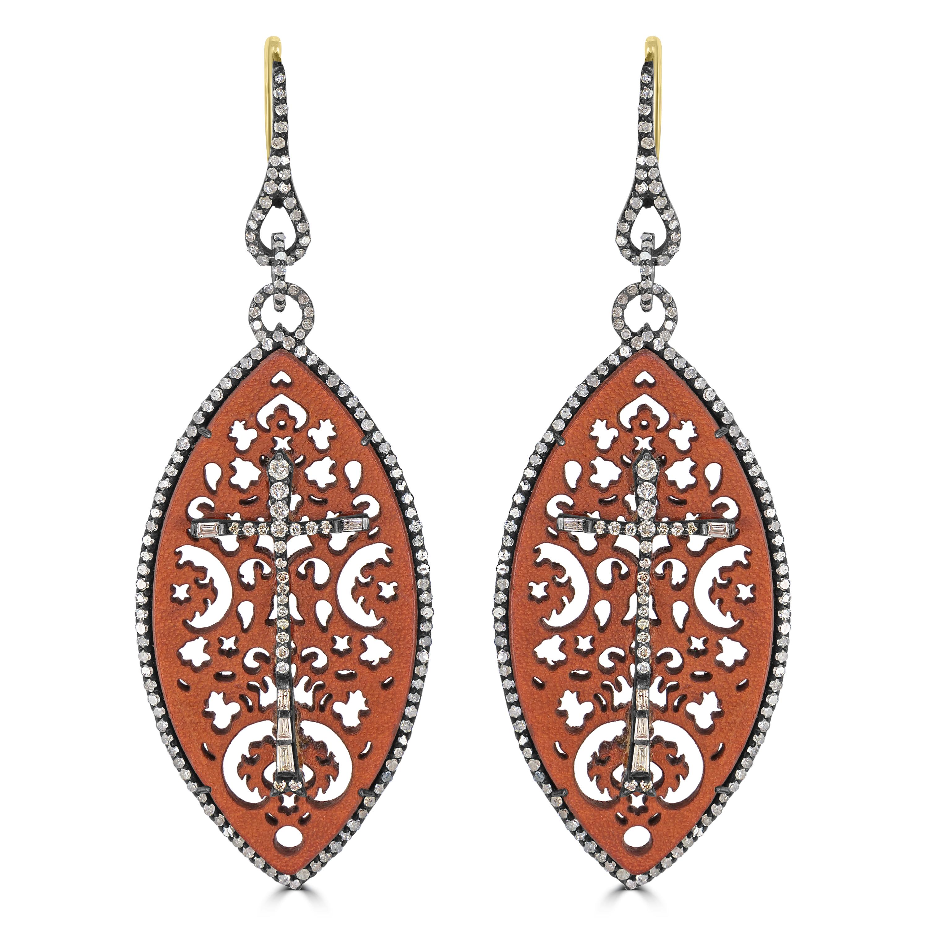 Victorian 3.19 Cttw. Filigree Drop Earrings in 18k Gold and Sterling Silver In New Condition For Sale In New York, NY