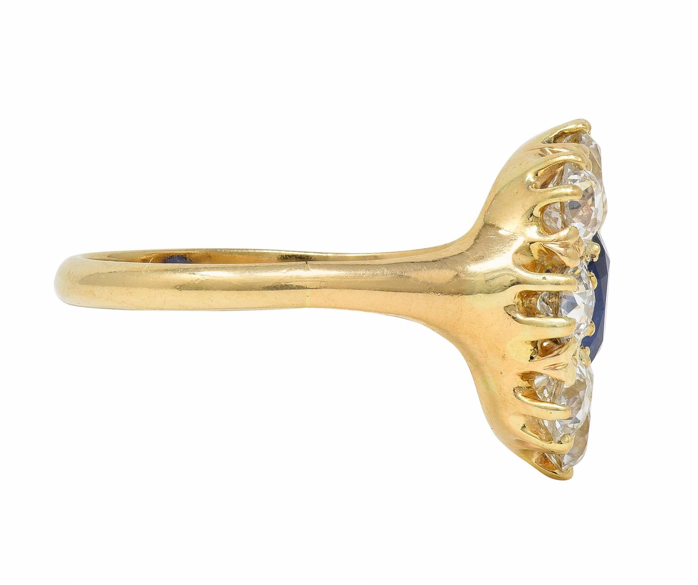 Taille coussin antique Bague victorienne en or 14 carats avec diamants et saphir de Birmanie de 3,20 carats, non chauffé, certifiée GIA en vente