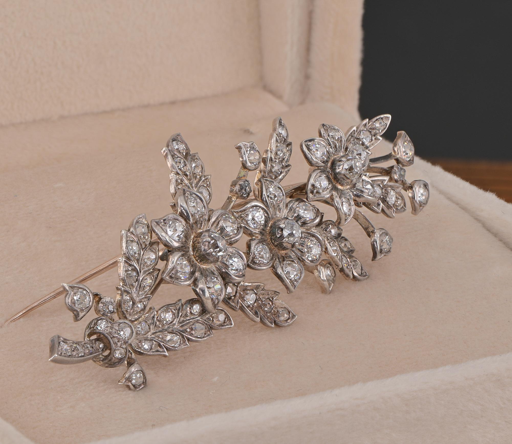 Victorian 3.50 Ct Old Mine Diamond Floral Spray Brooch 18 KT Silver In Good Condition For Sale In Napoli, IT