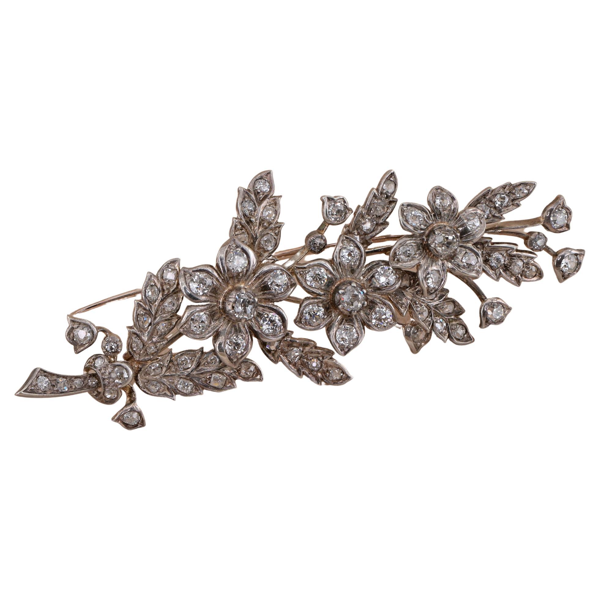 Broche fleurie victorienne en argent 18 carats avec diamants de 3,50 carats de taille vieille mine