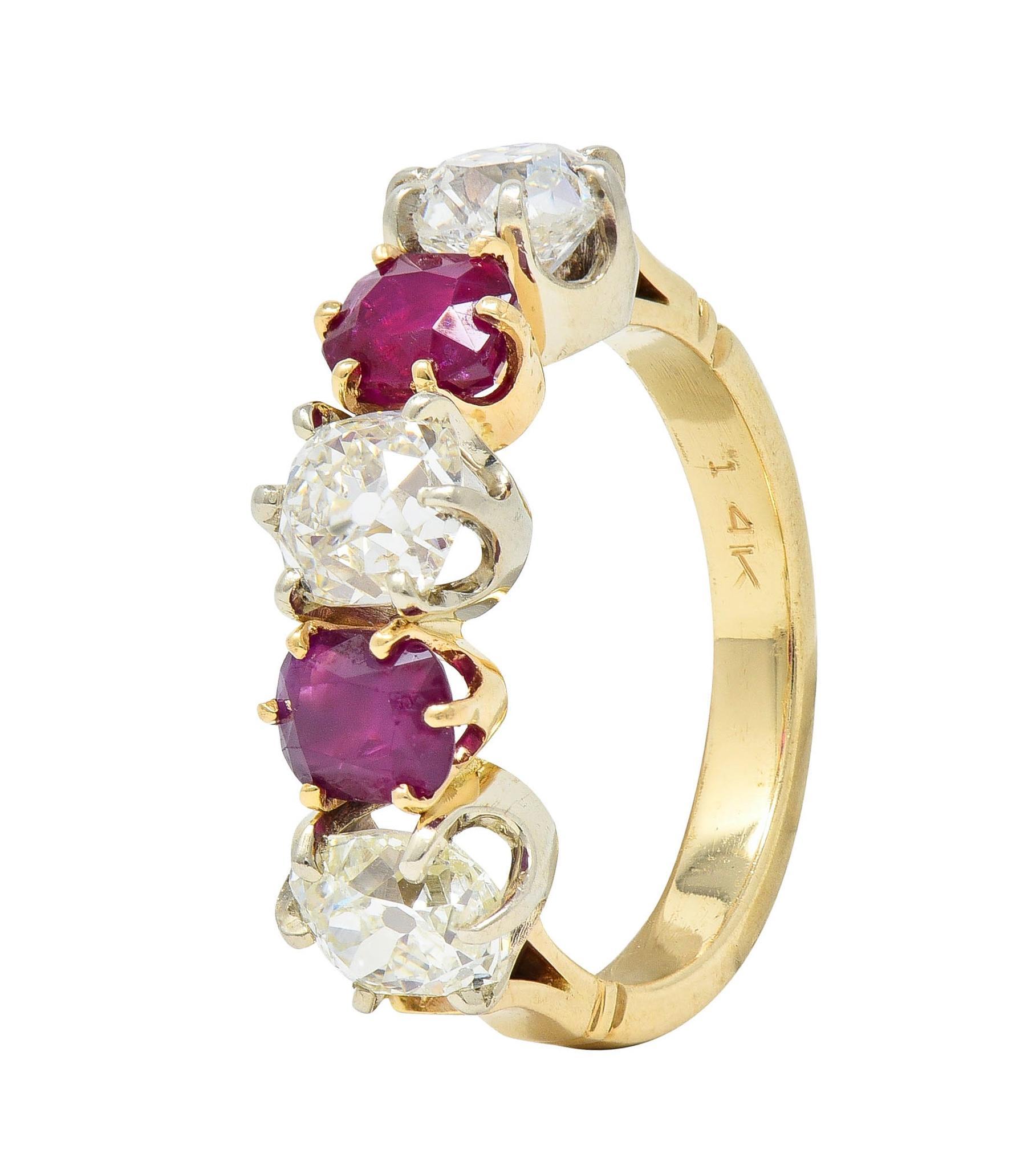 Anello vittoriano con rubino 3,62 CTW e diamante Old Mine Cut in oro bicolore 14 carati in vendita 4