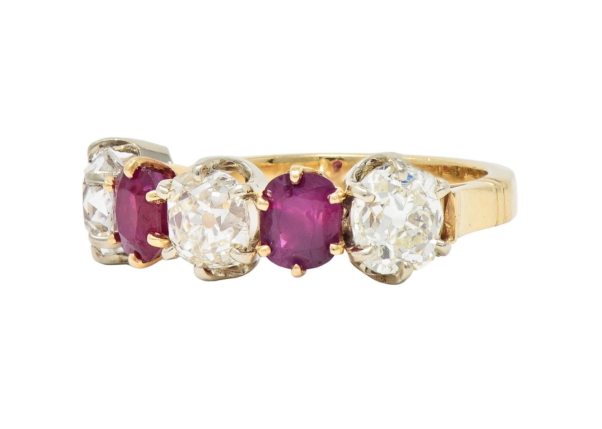 Anello vittoriano con rubino 3,62 CTW e diamante Old Mine Cut in oro bicolore 14 carati in vendita 1