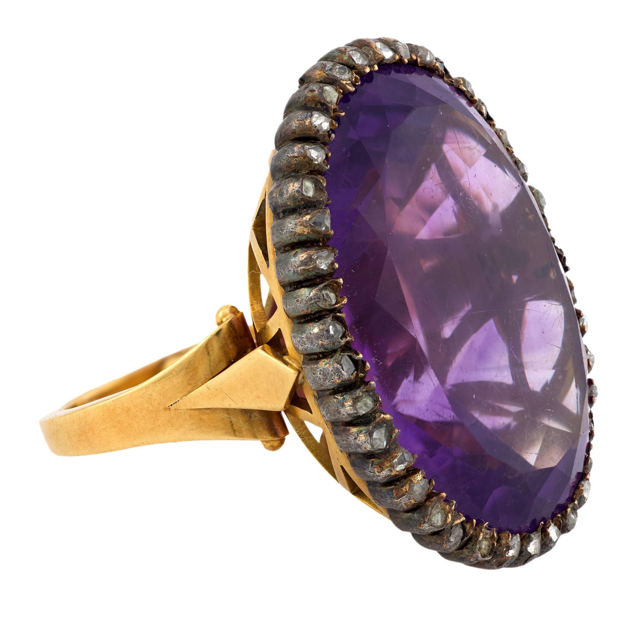 Vittoriano Anello cocktail vittoriano con ametista e diamante in oro giallo 18 carati e argento in vendita