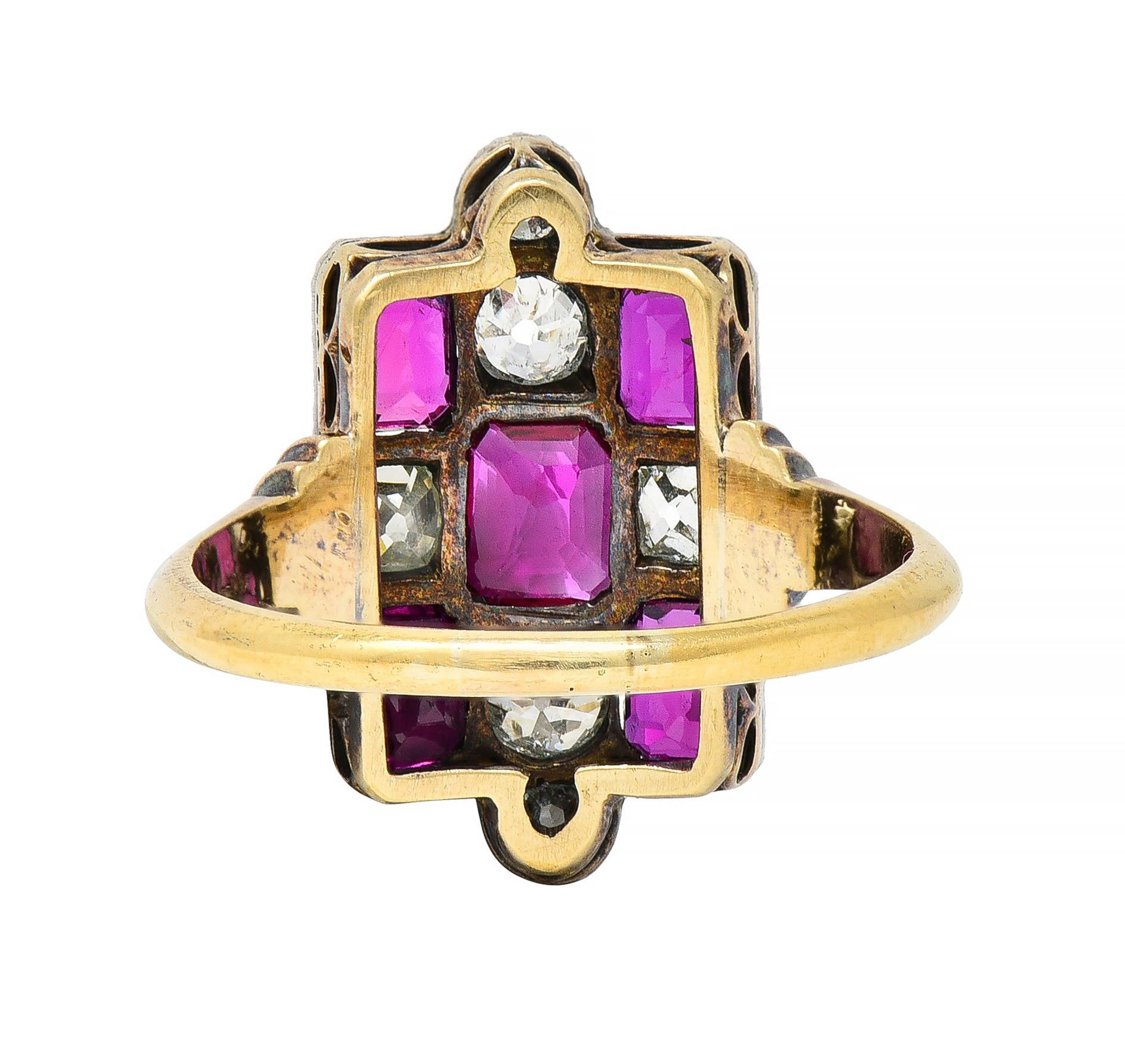 Taille émeraude Bague navette victorienne en or 18 carats, diamants 3,74 carats, rubis et argent en vente