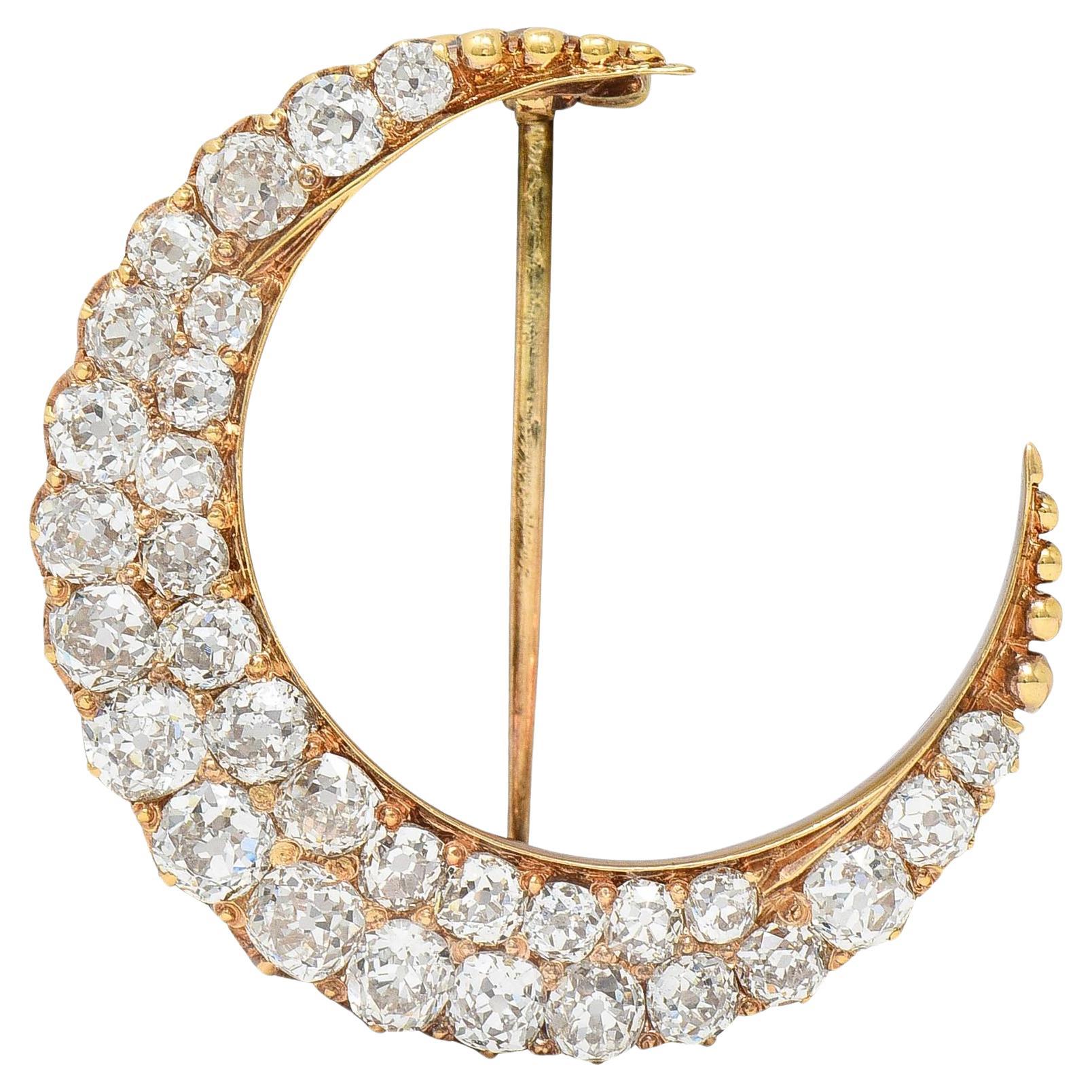 Victorian 3.75 CTW Diamond 18 Karat Yellow Gold Antique Crescent Moon Brooch For Sale