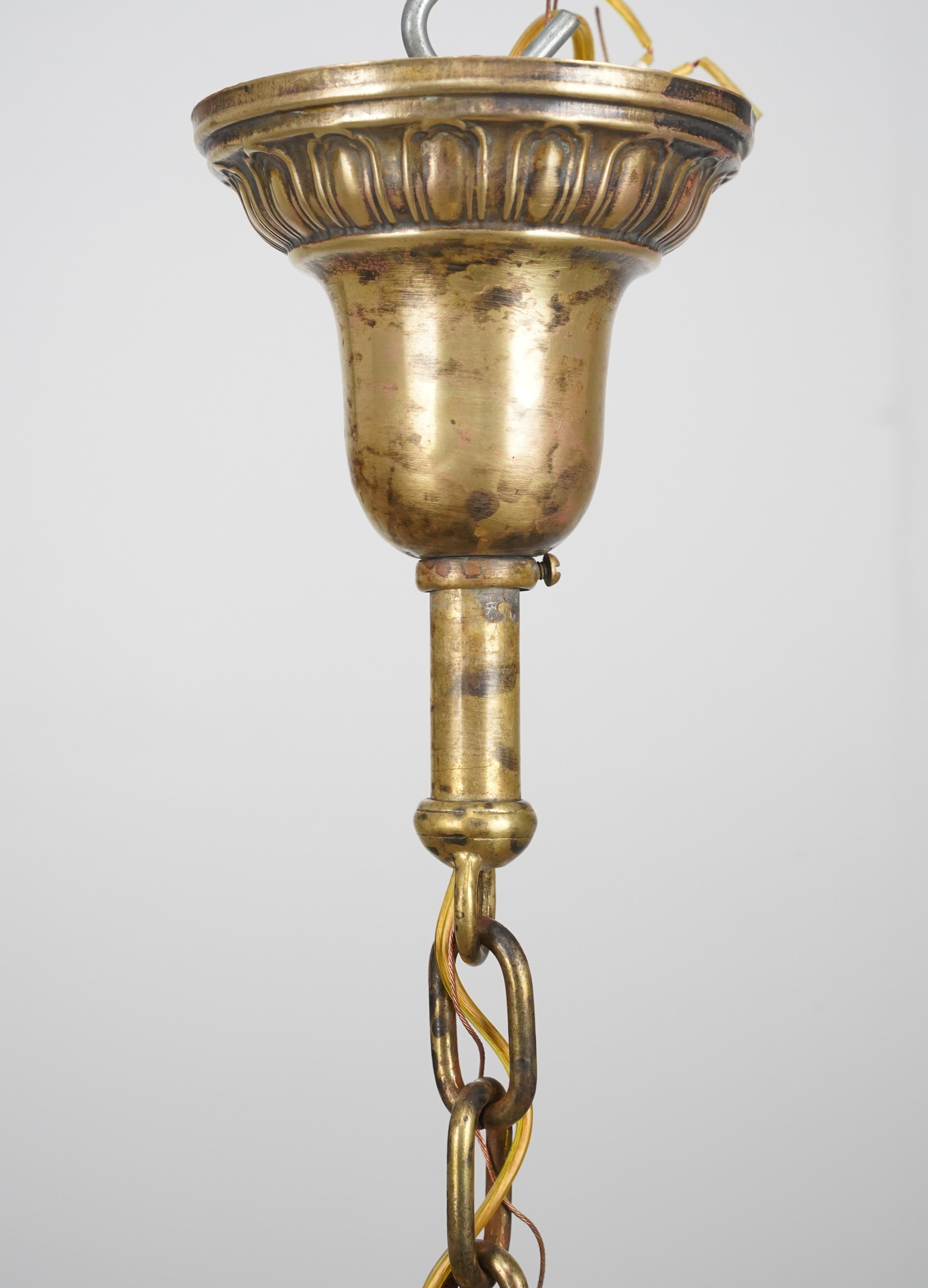 Victorian 4 Light Brass Pan Chandelier Latón en venta