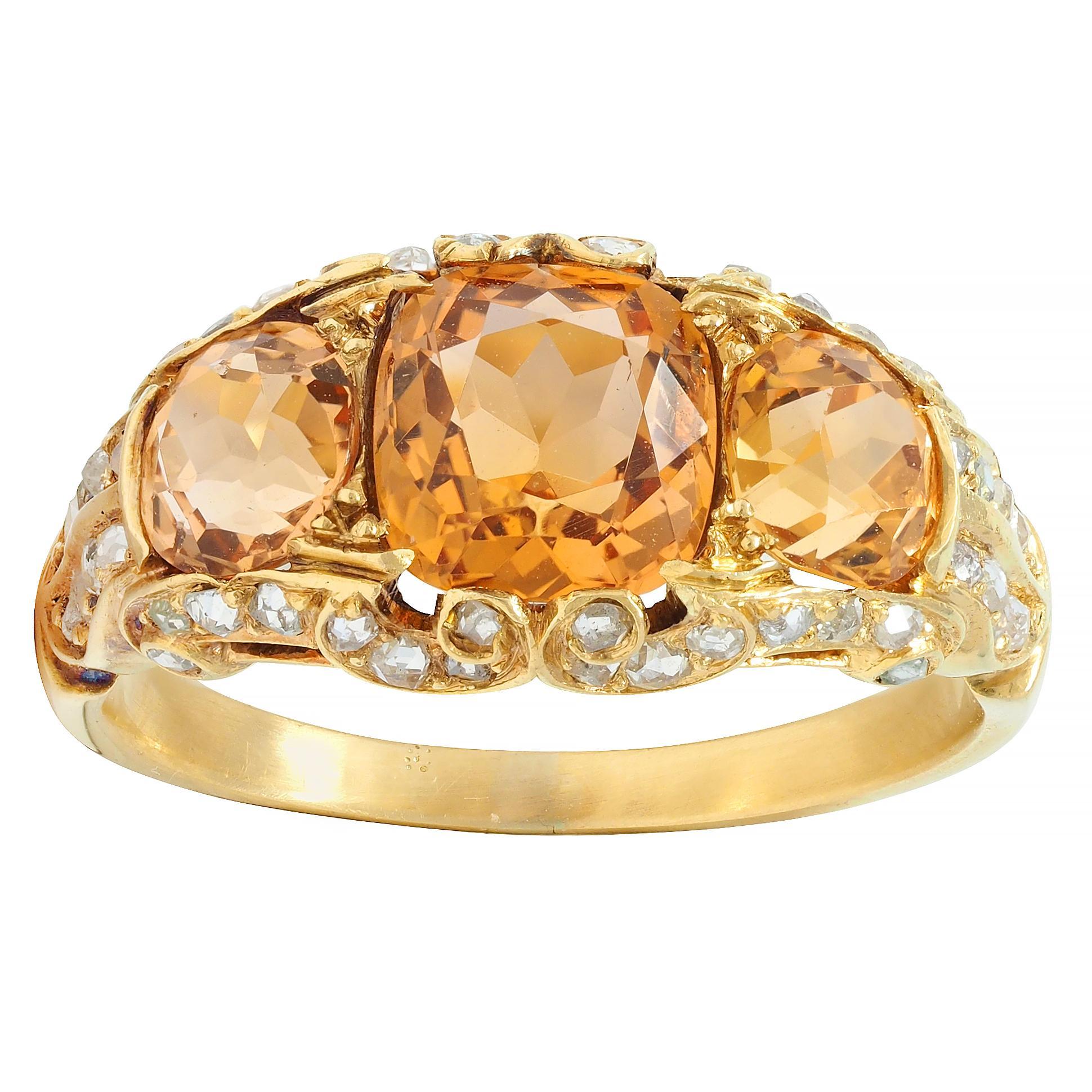 Antiker viktorianischer Ring mit drei Steinen, 4,00 Karat Topas Diamant 18 Karat Gold Schnörkel 2