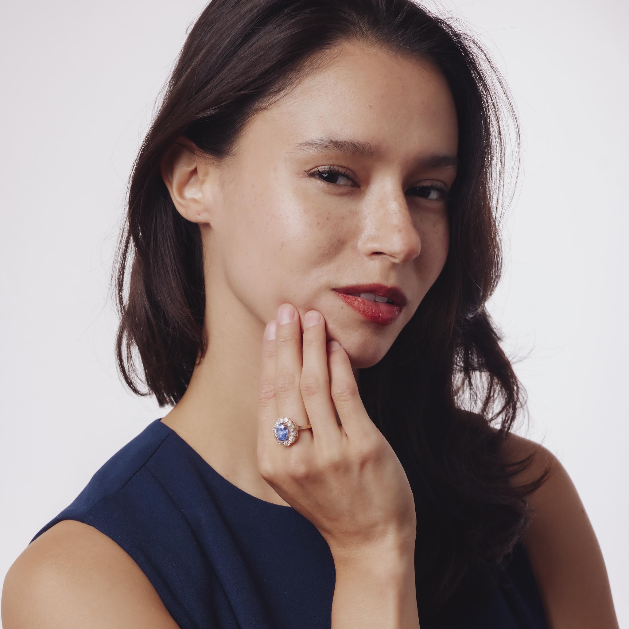 Viktorianischer 4,25 Karat Ceylon Saphir-Diamant 18k Roségold Cluster Ring im Zustand „Gut“ im Angebot in Beverly Hills, CA