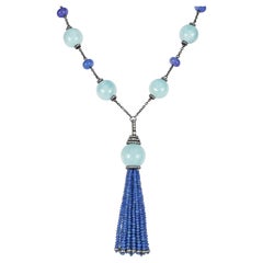 Victorian 439 ct. pt. Collier à pompon en agate, saphir bleu et diamants 