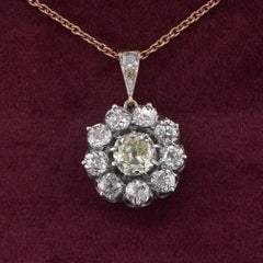 Victorian 4.40 CT Old Mine Cut Diamond Daisy Pendant