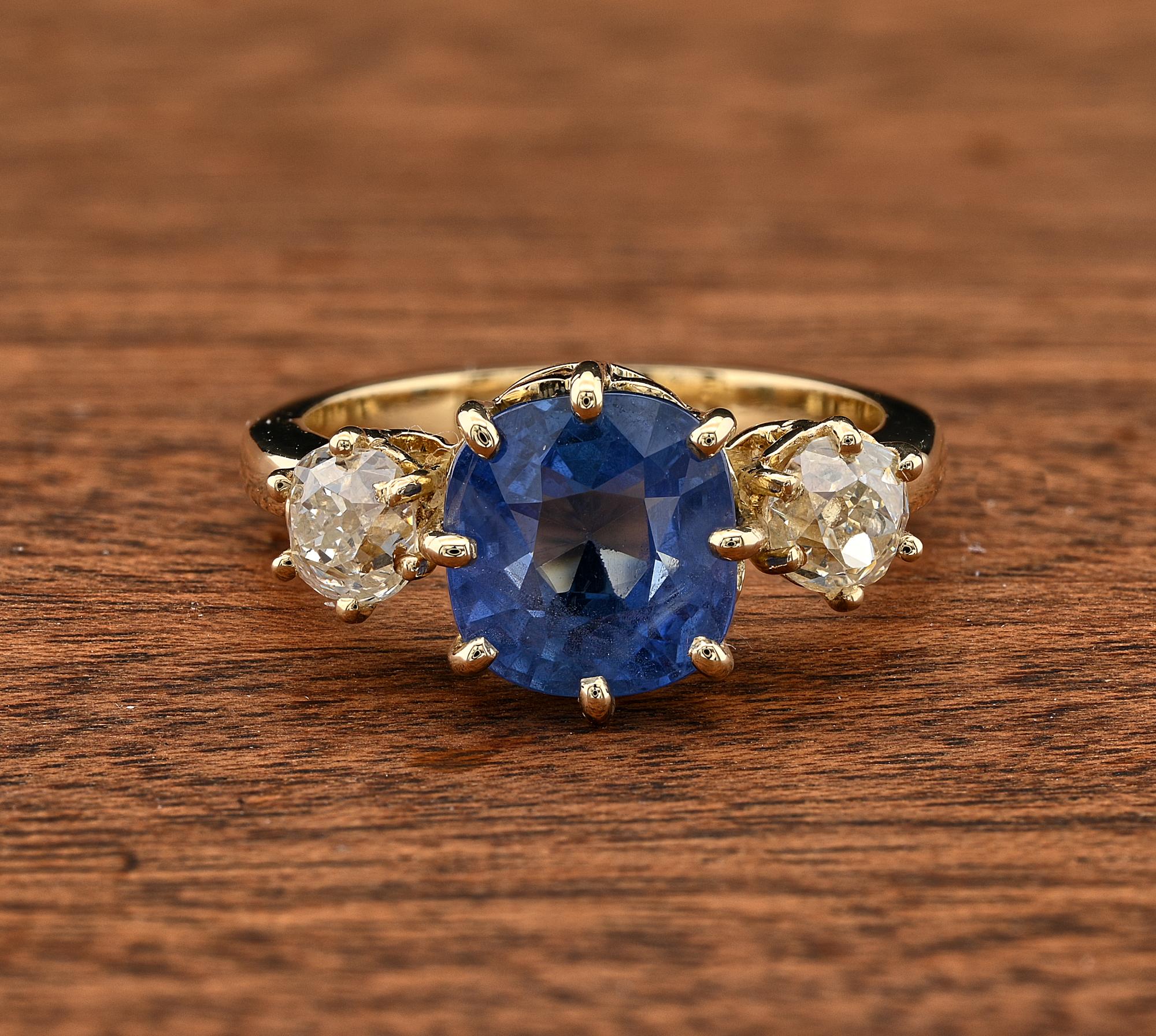 This appealing and quite unique Victorian Style Trilogy ring has a 18 KT solid gold mount that has been totally restored and reinforced – hand made in a fantastic Trilogy version perfect for engagement of life companion
Centrally set with an old