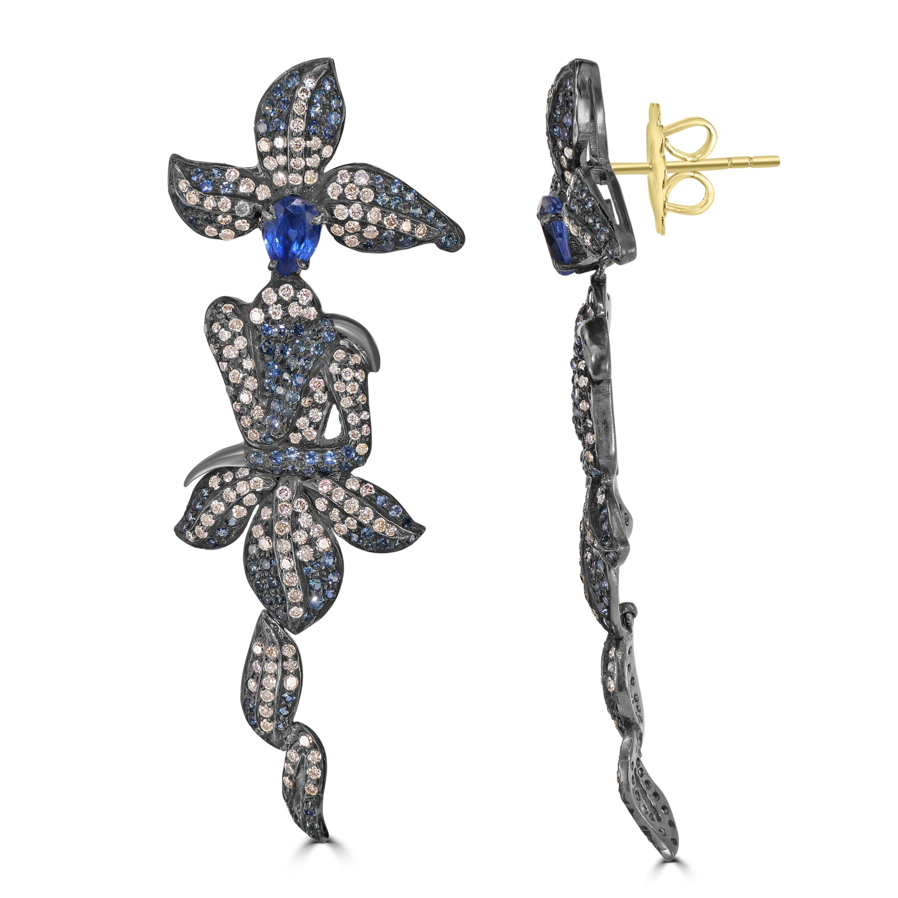 Viktorianisch 4.64Cttw. Chandelier-Blatt-Ohrringe aus Kyanit, Diamant und blauem Saphir  (Rundschliff) im Angebot