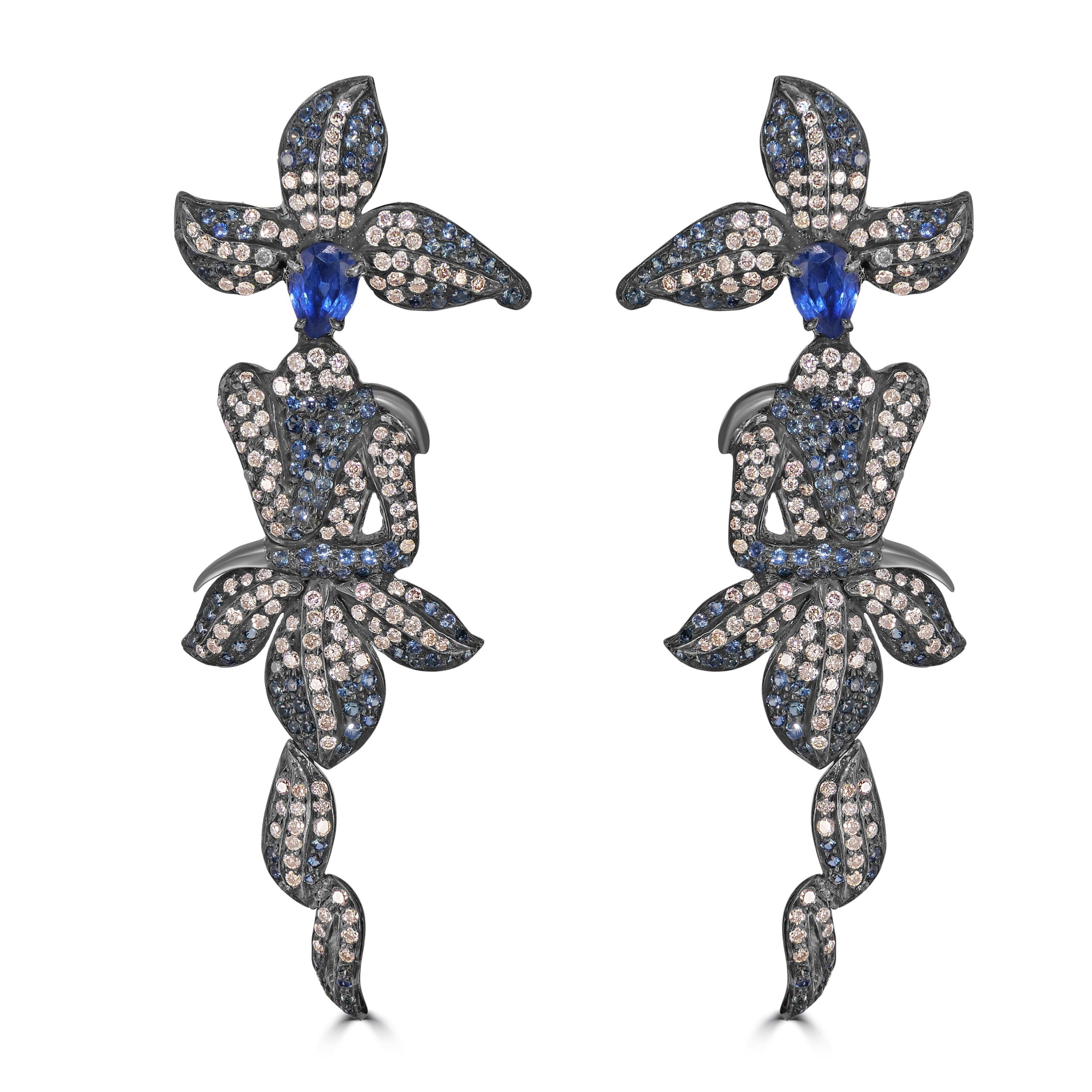 Viktorianisch 4.64Cttw. Chandelier-Blatt-Ohrringe aus Kyanit, Diamant und blauem Saphir  im Zustand „Neu“ im Angebot in New York, NY