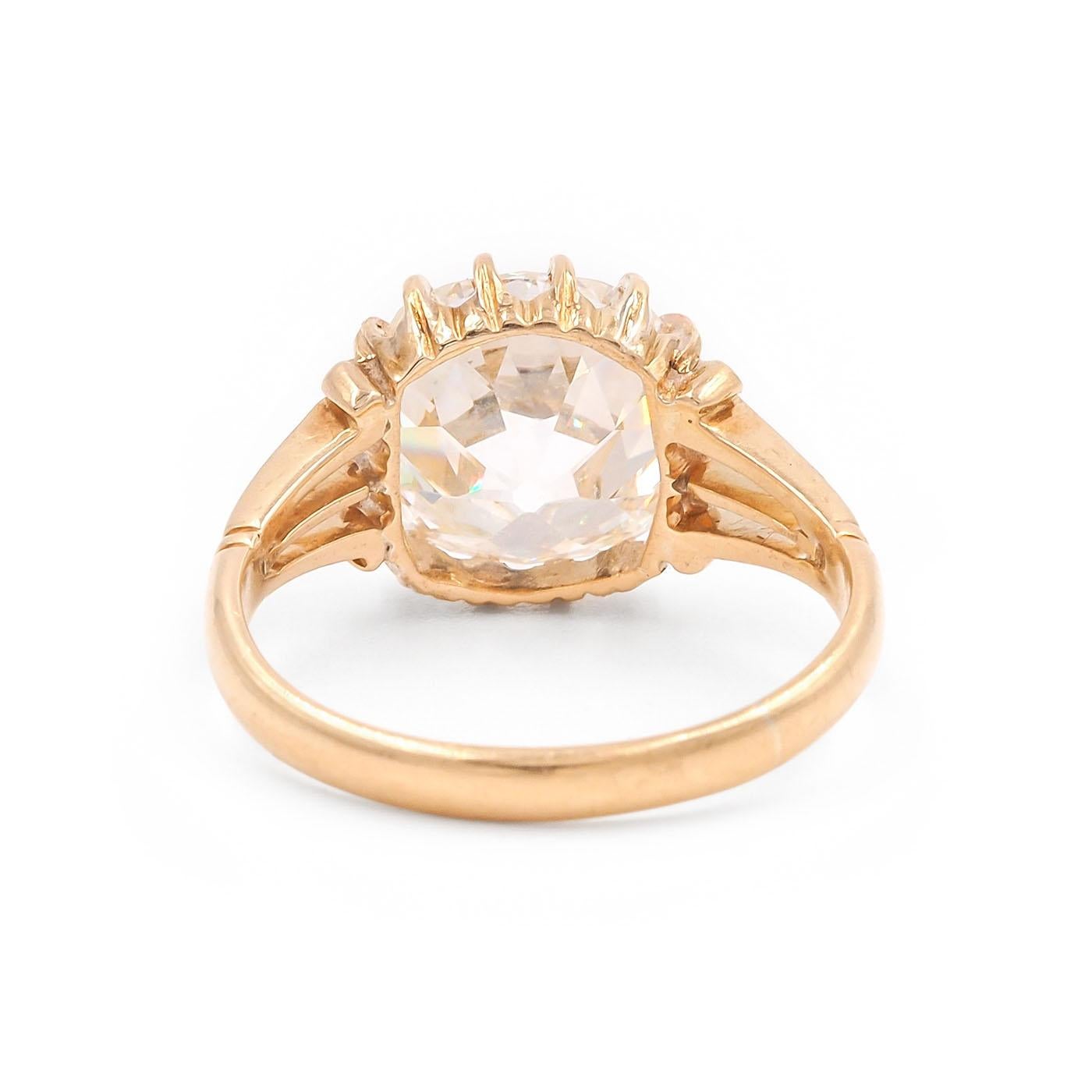 Viktorianischer Verlobungsring mit 4,68 Karat Diamant im alten Minenschliff, GIA-zertifiziert im Zustand „Hervorragend“ im Angebot in Los Angeles, CA