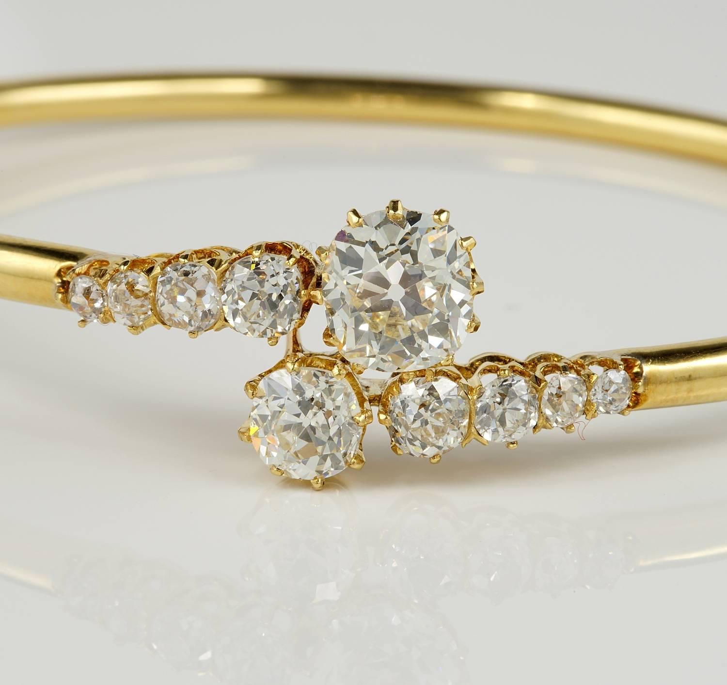Victorian High End Bangle
A thrilling alternative to today's generic, mass-produced jewellery
This antique, very unique bangle is of timeless style, beauty and charm
Exceeding in quality, stands out for Diamond content and degree
Not easy to come