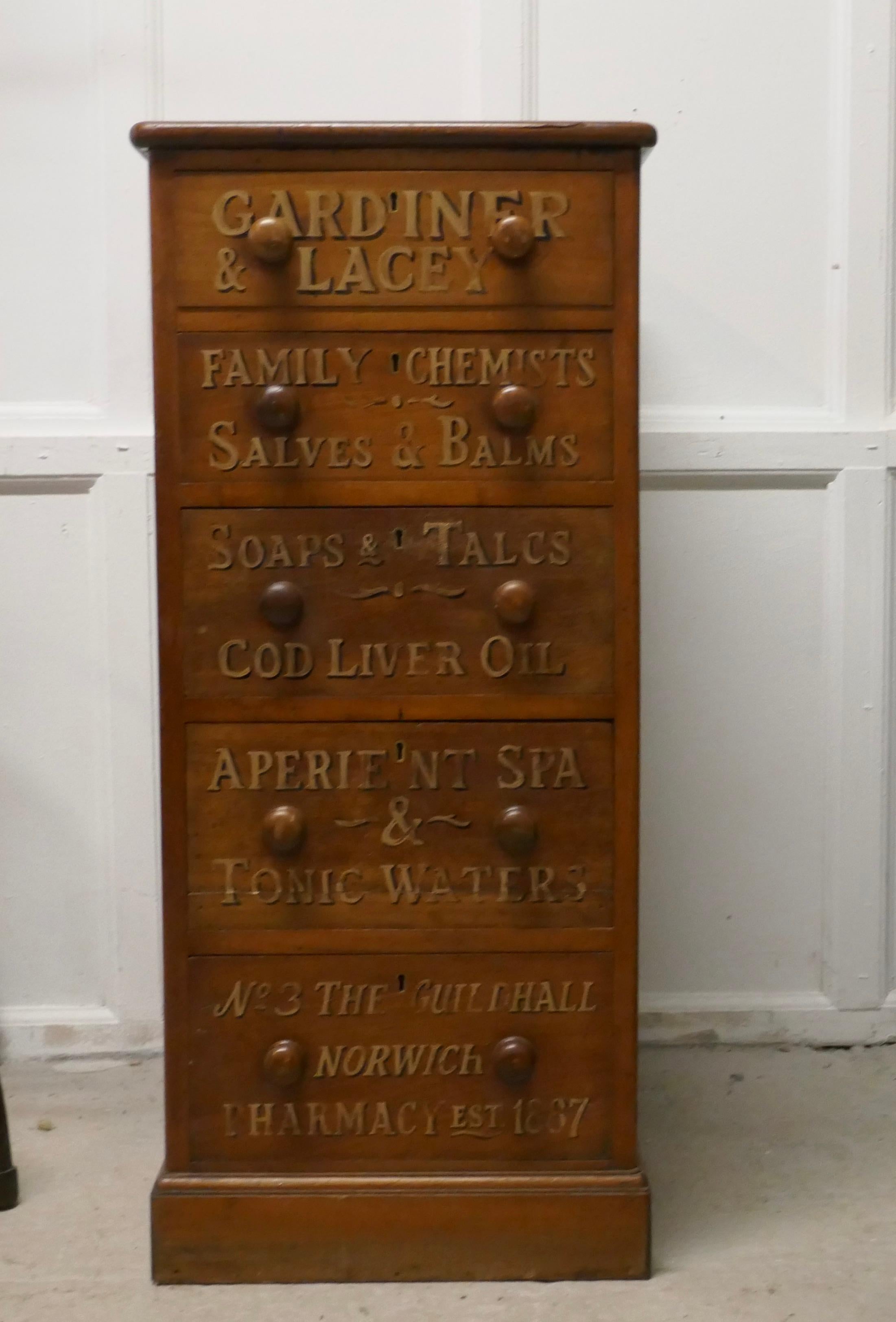  Viktorianische Pharmacy-Kommode mit 5 Schubladen     (Spätes 19. Jahrhundert) im Angebot