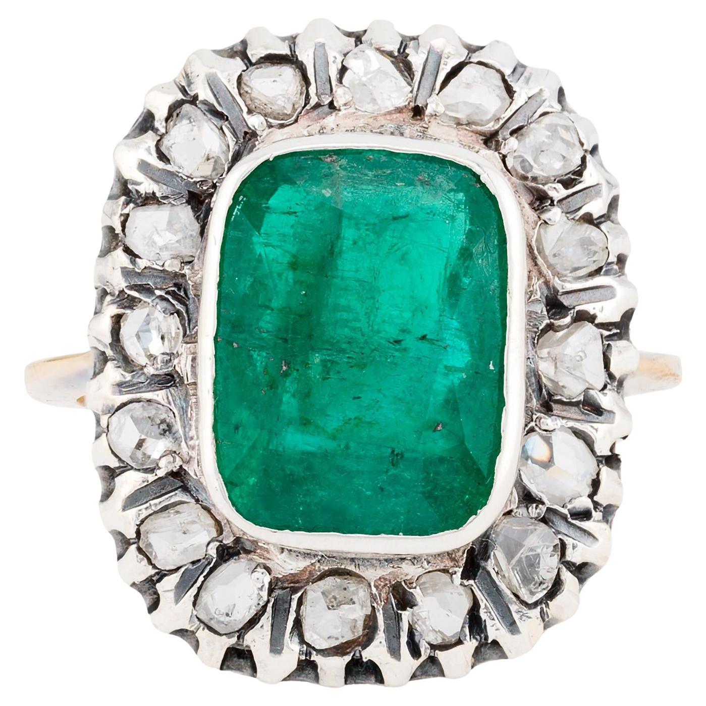 Victorian 5.10 Carat Emerald & Rose Cut Diamond Ring in 14 Karat Yellow Gold For Sale