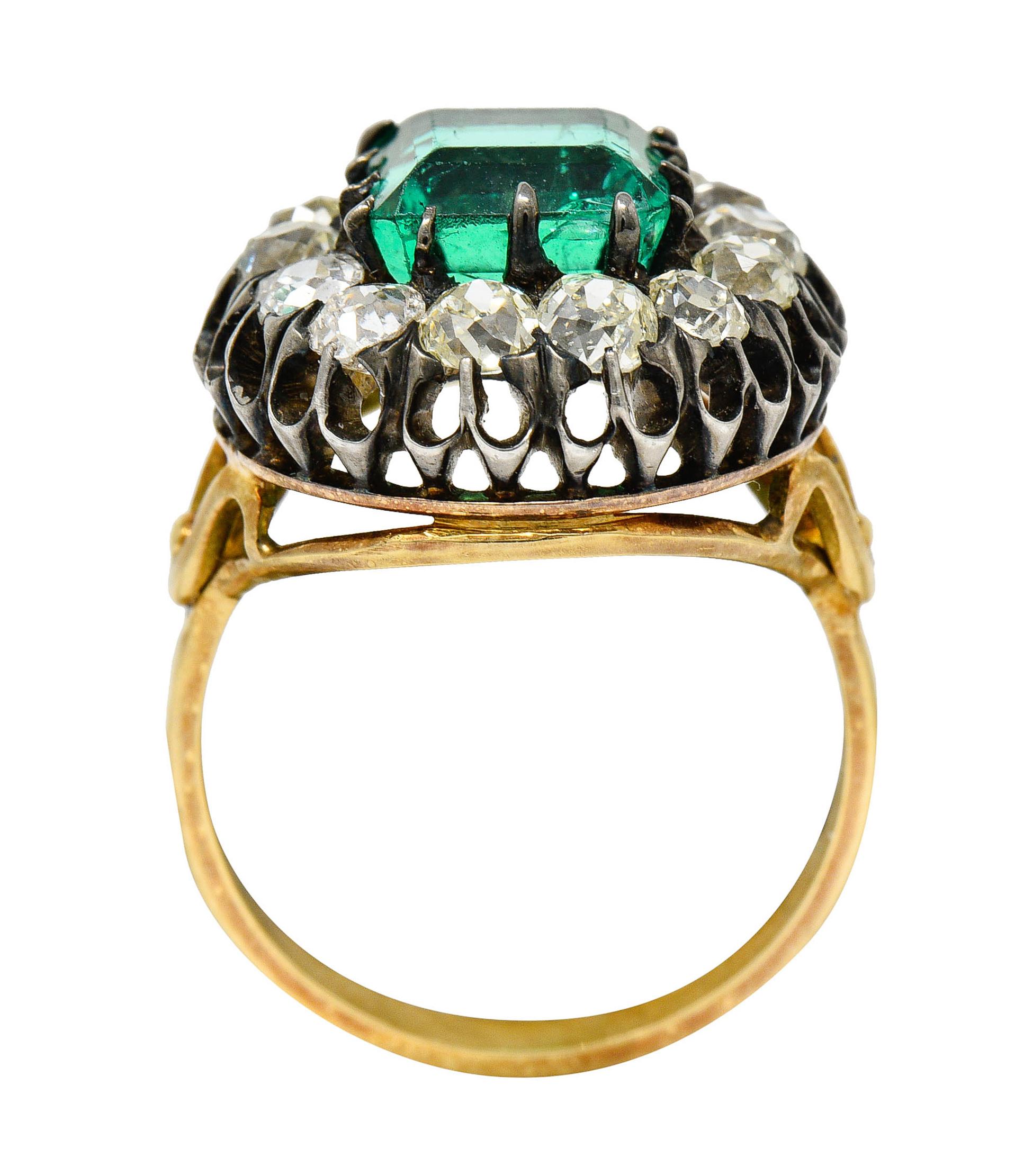 Victorian 5.25 Carats Emerald Diamond Silver-Topped 18 Karat Gold Cluster Ring 2