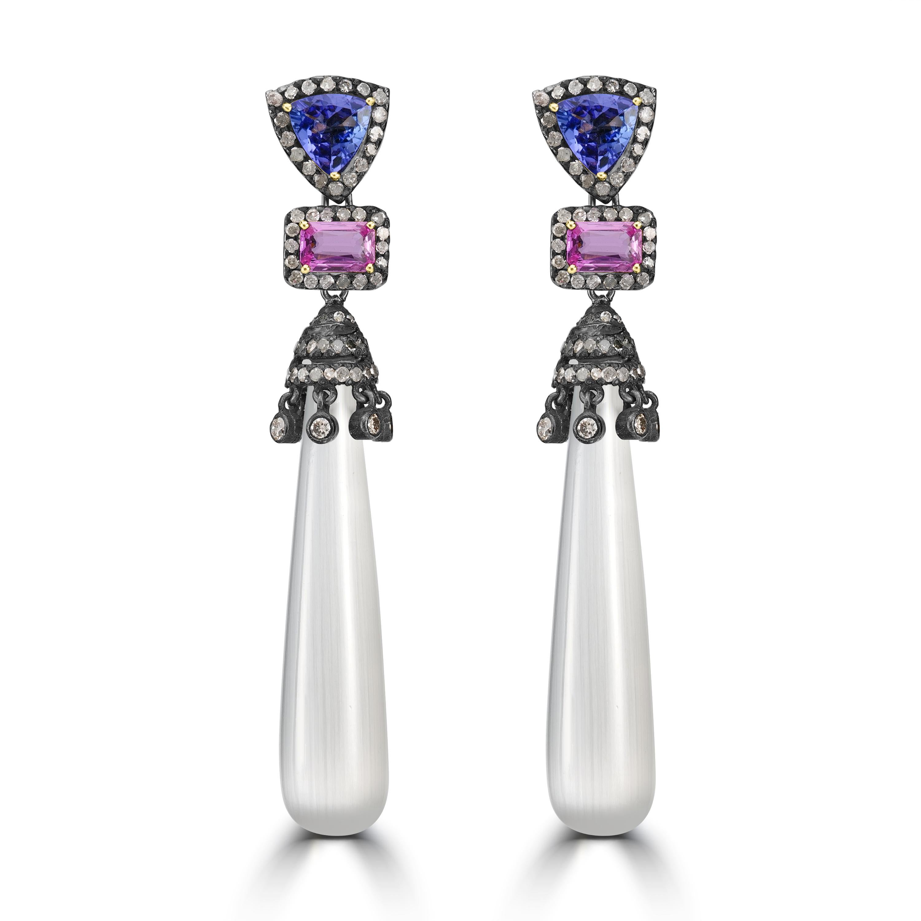 Vittoriano 54 Cttw. Orecchini con tanzanite, zaffiro, idrogeno e diamante In condizioni Nuovo in vendita a New York, NY