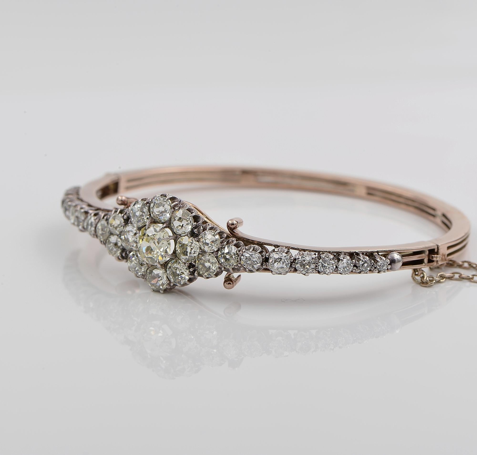 Women's Victorian 5.55 Ct Diamond Cluster Bangle Bracelet For Sale