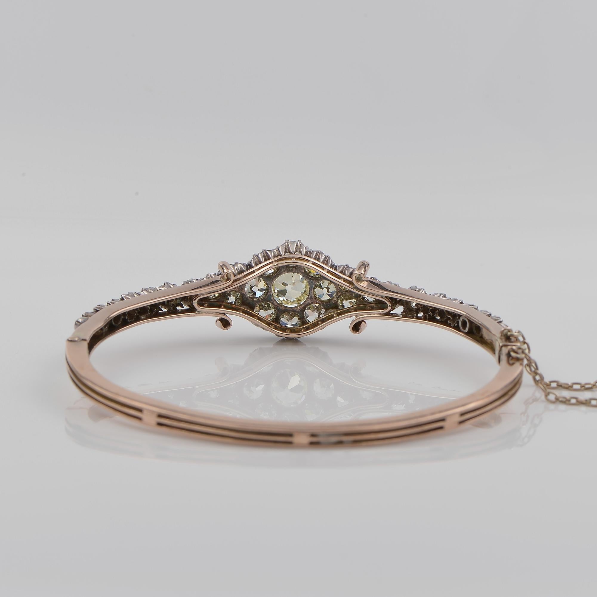Victorian 5.55 Ct Diamond Cluster Bangle Bracelet For Sale 3