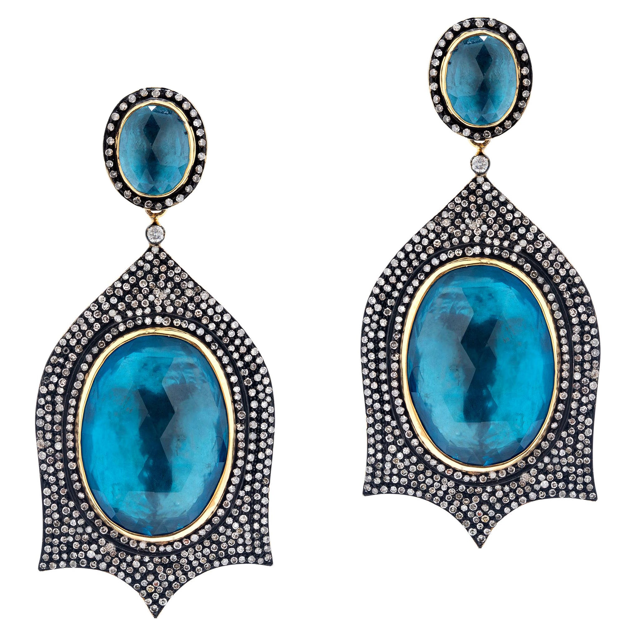 Pendants d'oreilles victoriens en 18 carats avec diamants naturels et topaze bleue de Londres 56,40 carats