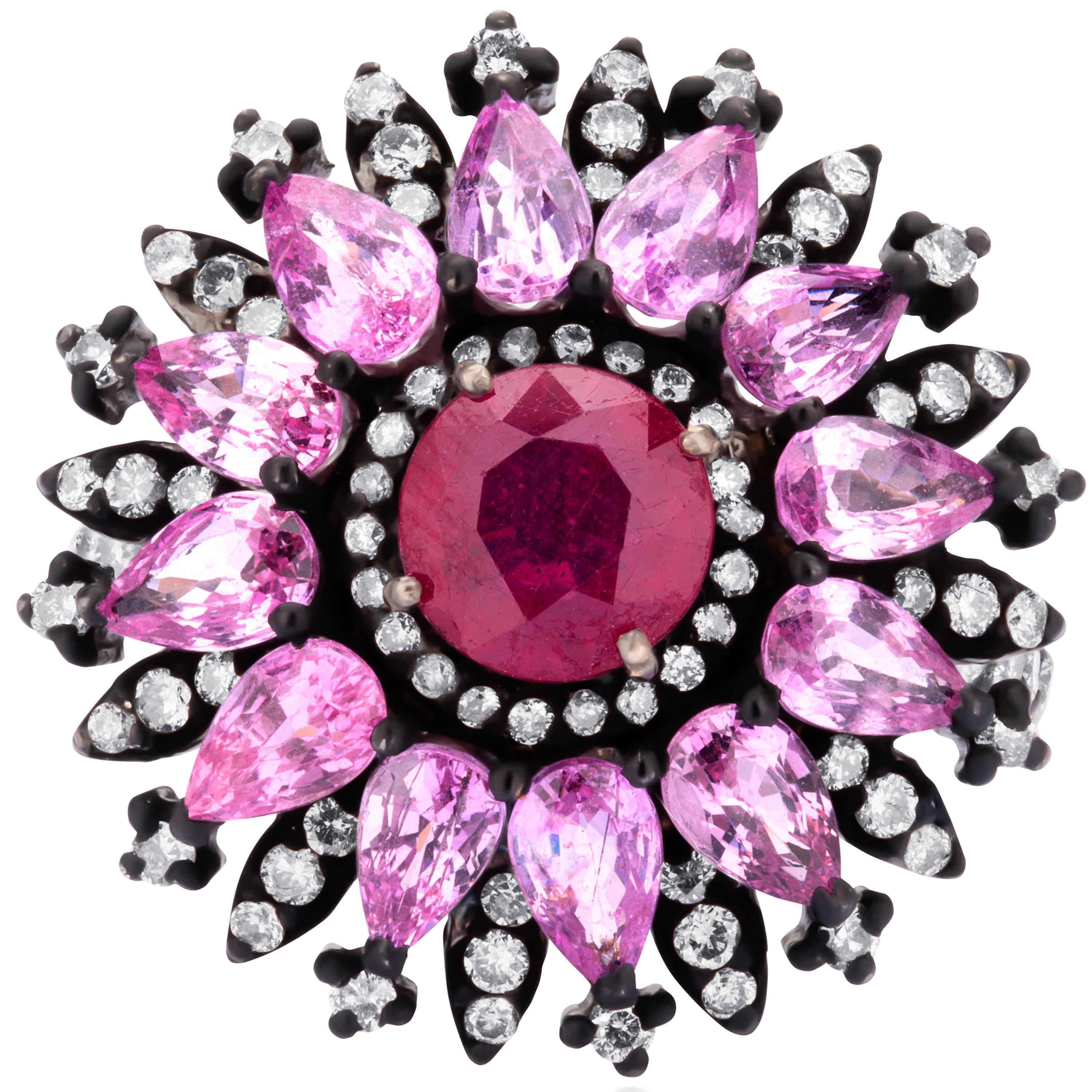 viktorianisch 5.92 Karat. T.W Rubin-, rosa Saphir- und Diamant-Cluster-Blumenring (Tropfenschliff) im Angebot