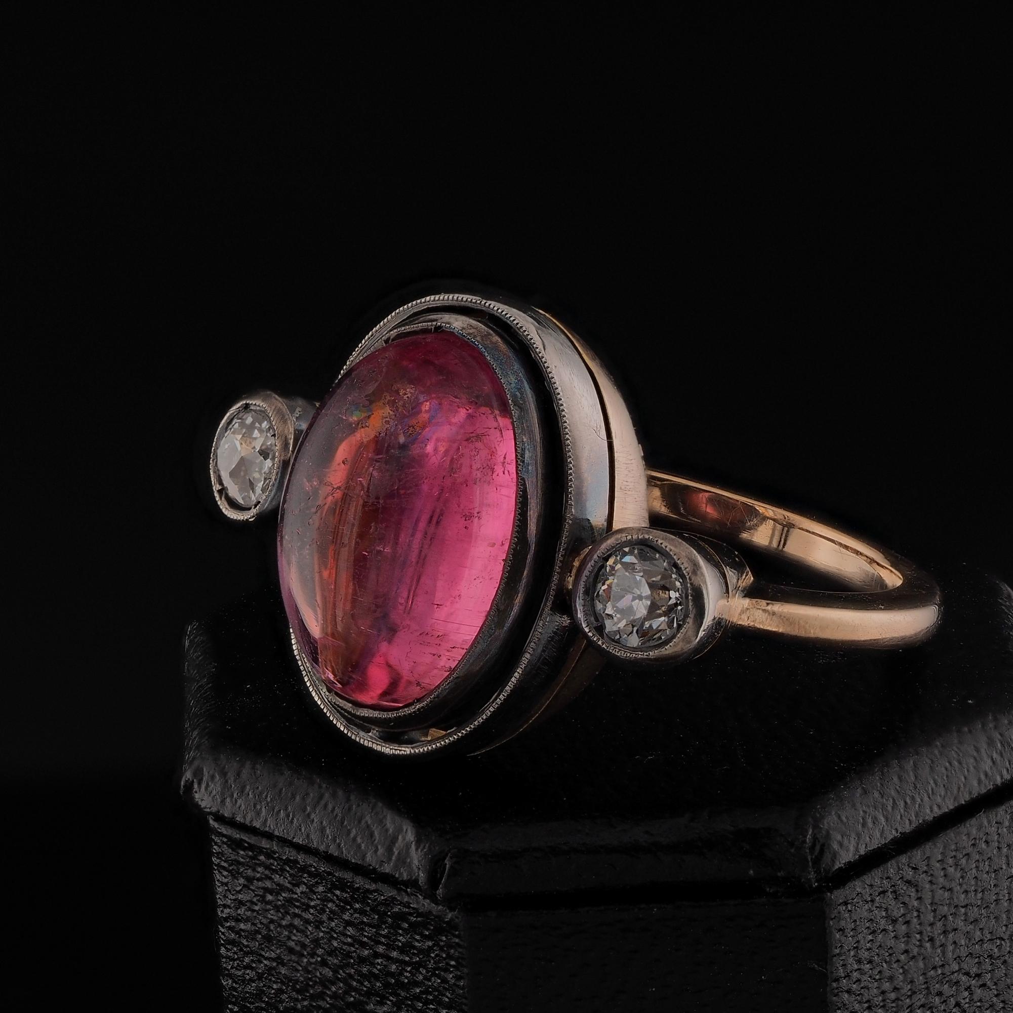 viktorianischer Trilogy-Ring mit 6,00 Karat rosa Turmalin und Diamant für Damen oder Herren im Angebot