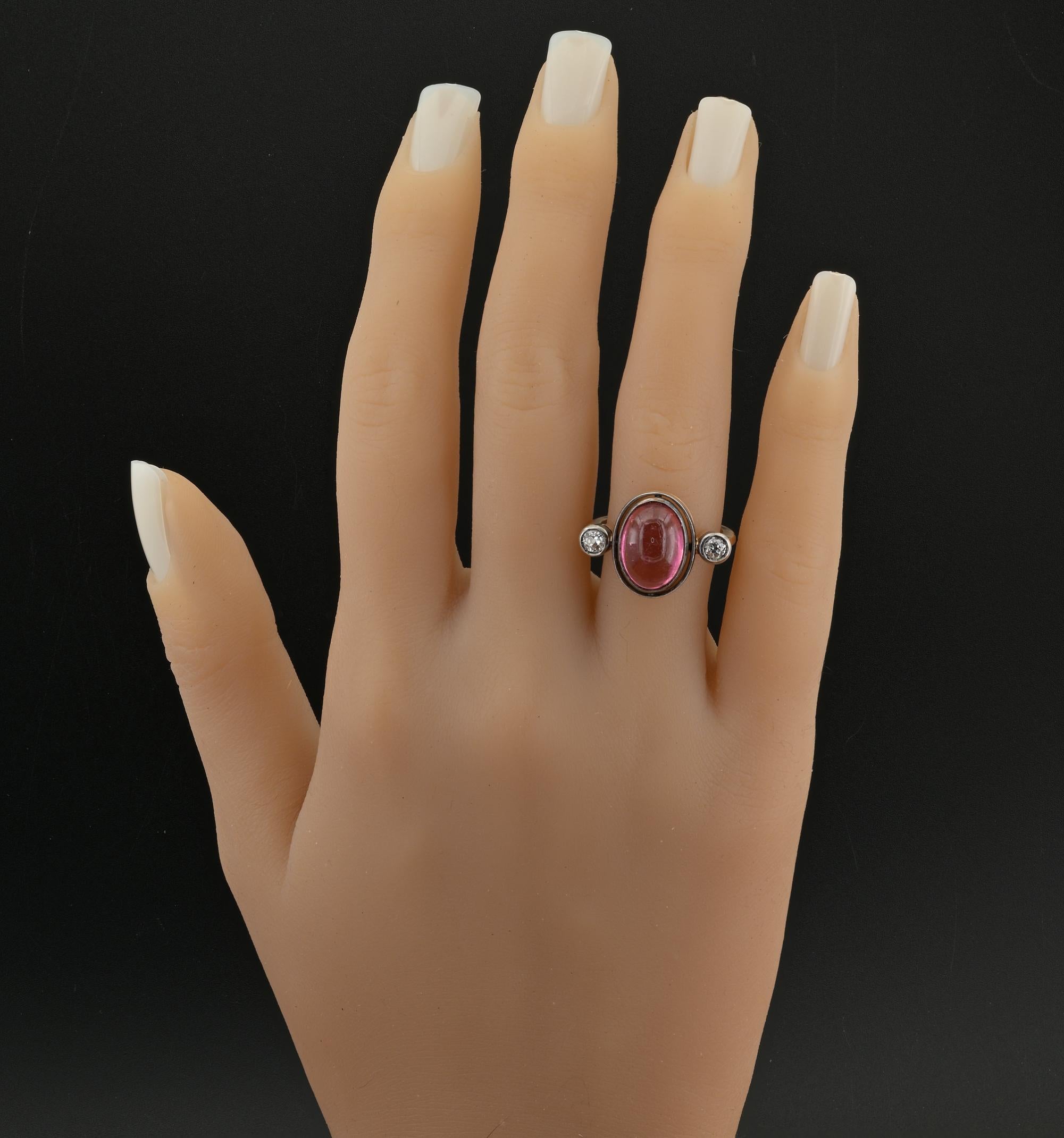 viktorianischer Trilogy-Ring mit 6,00 Karat rosa Turmalin und Diamant im Angebot 3