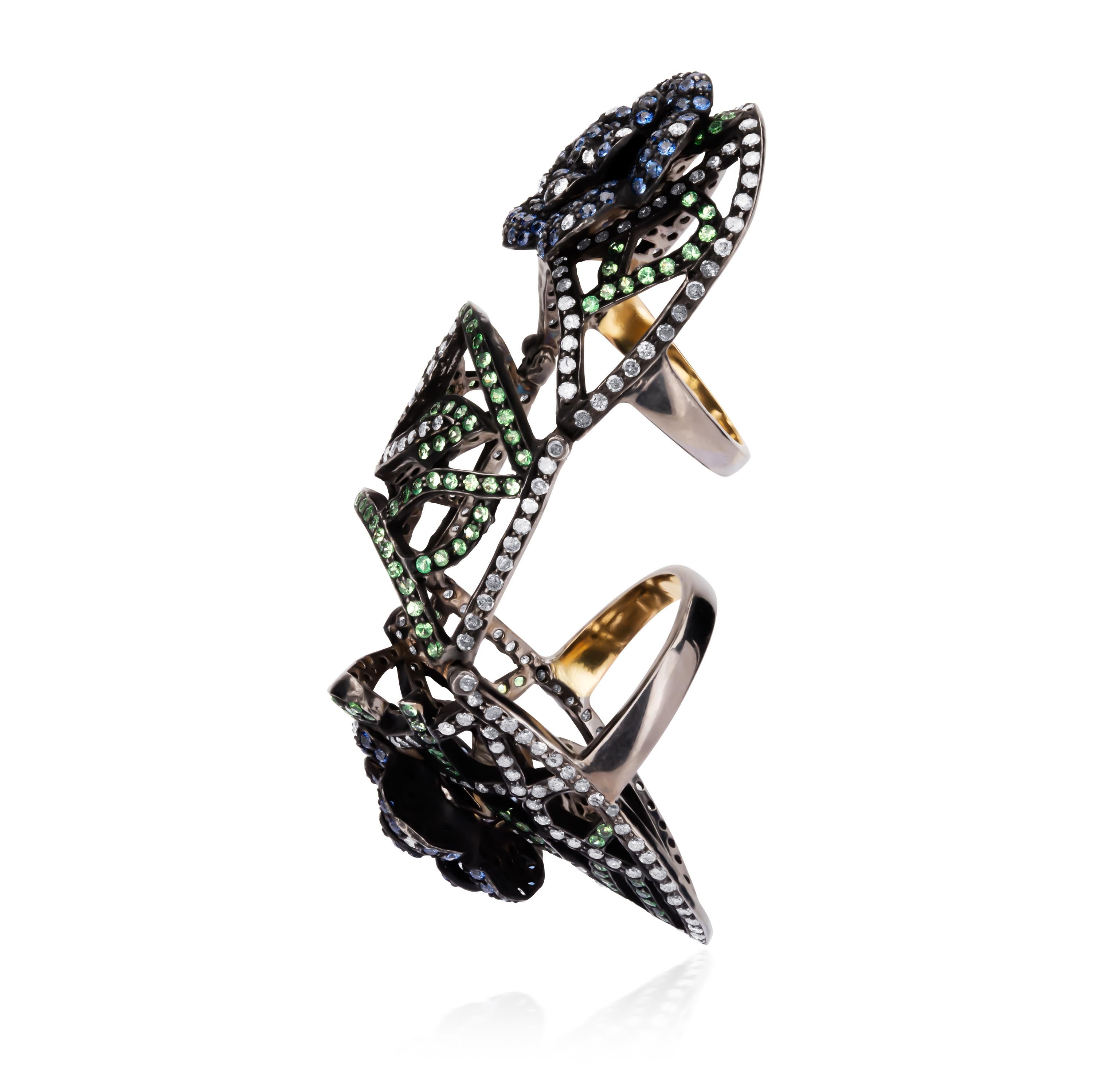 Bague victorienne en or 18 carats avec saphir bleu, tsavorite et diamants 6,10 carats, taille 7 Neuf - En vente à New York, NY