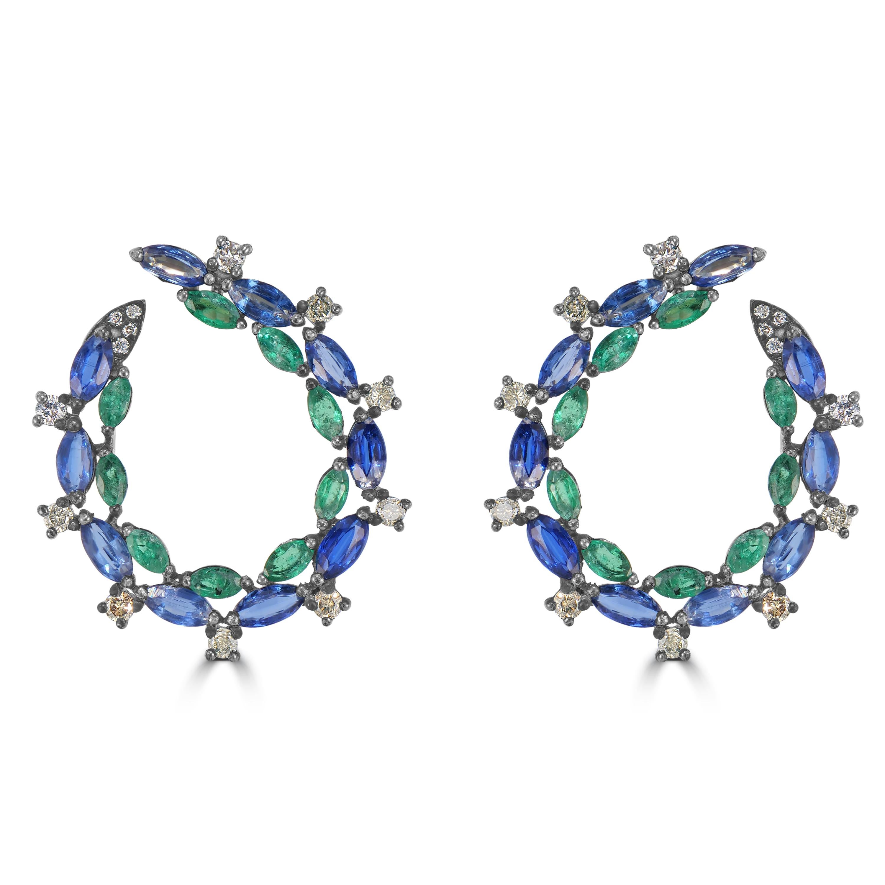 Victorian 6.3 Cttw. Emerald, Kyanite and Diamond Hoop Earrings in18k/925 In New Condition For Sale In New York, NY