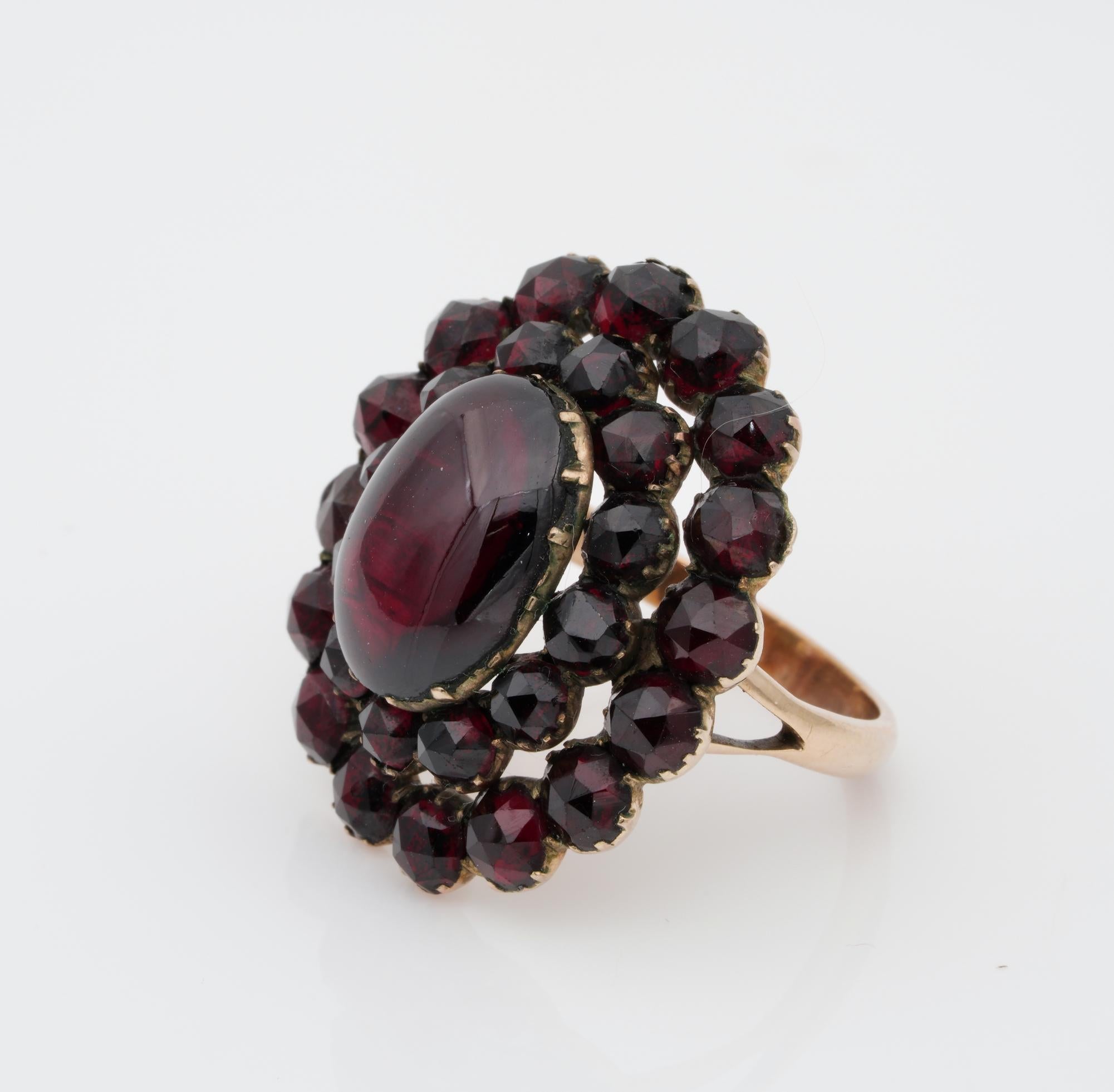 Victorian 6.30 Ct Bohemian Garnet Plus Solid Gold Antique Ring In Fair Condition For Sale In Napoli, IT