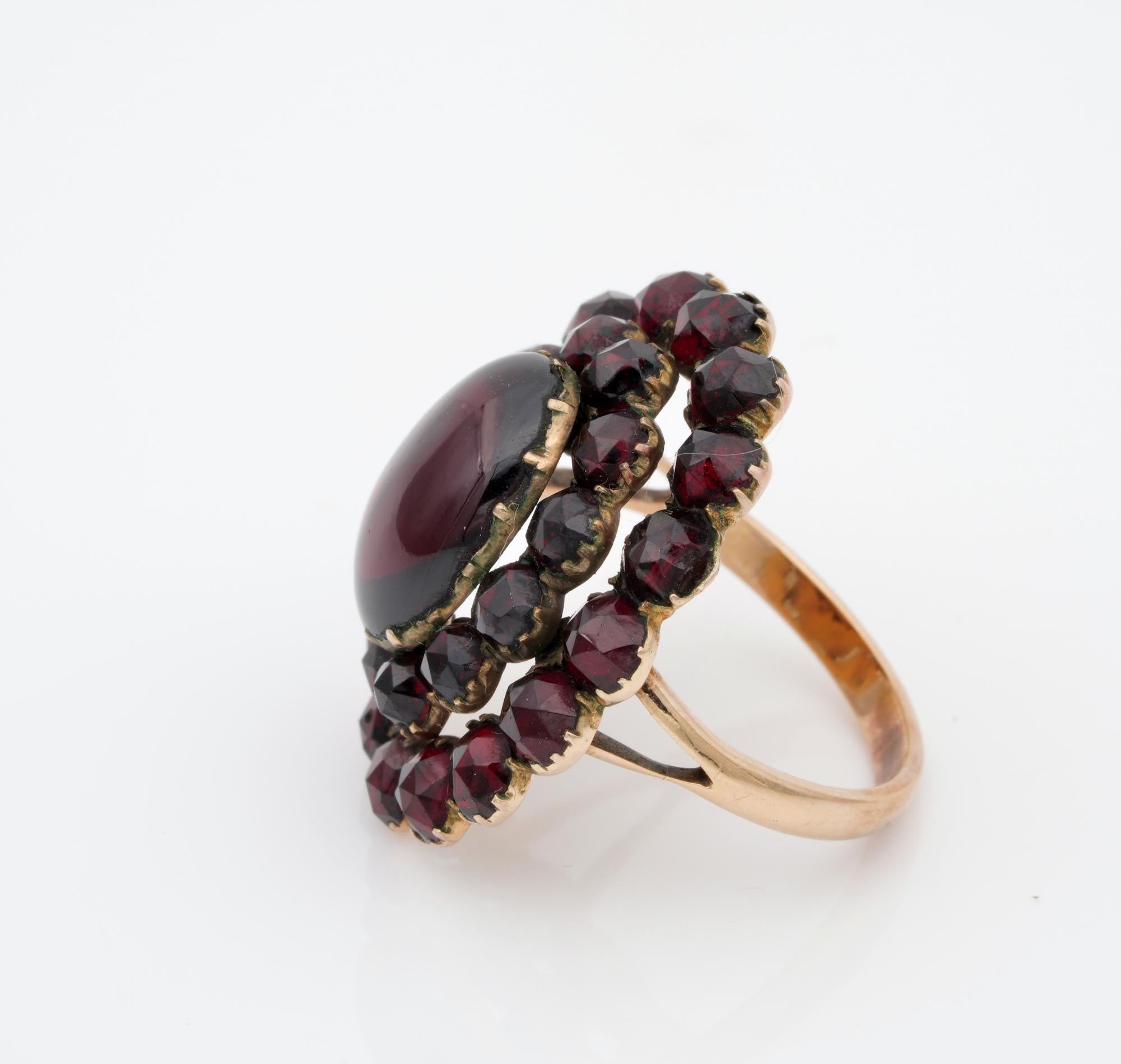 Anillo antiguo victoriano de oro macizo con granate de Bohemia de 6,30 qt Cabujón