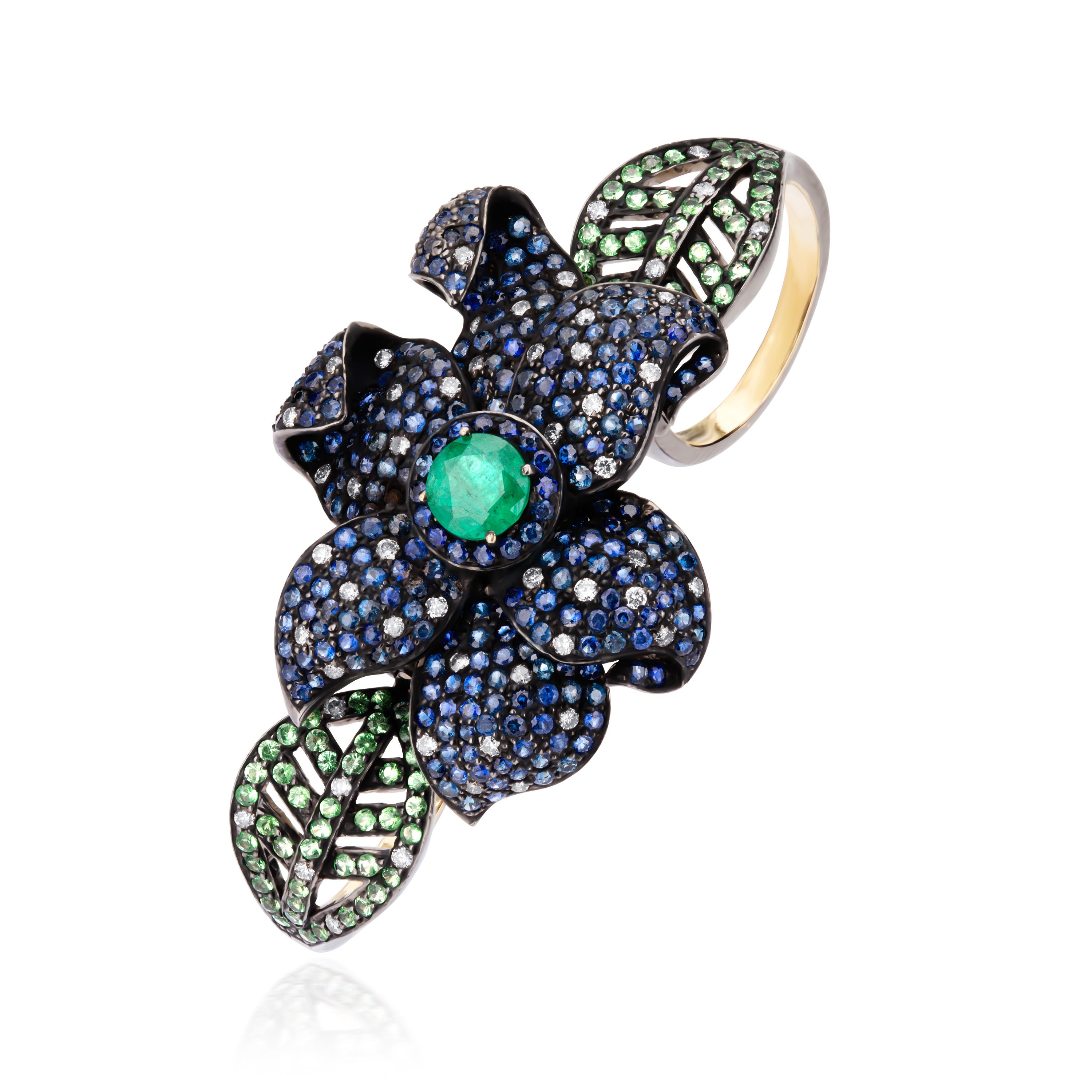 Round Cut Victorian 6.49cttw Emerald, Sapphire, Tsavorite and Diamond Double Finger Ring For Sale