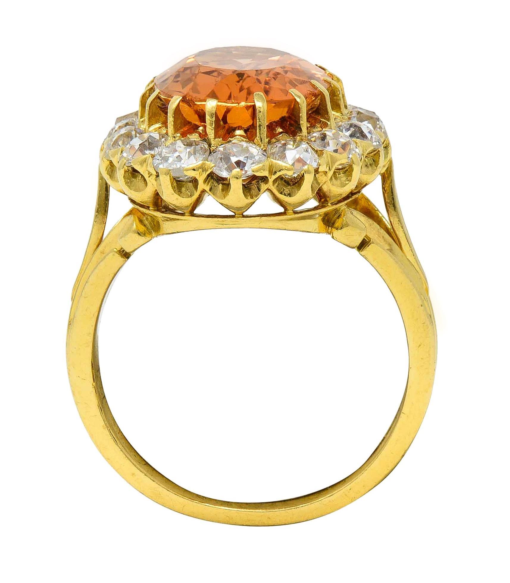 Anello aureolato vittoriano con diamante e topazio imperiale da 7,50 CTW in oro giallo da 18 carati In condizioni ottime in vendita a Philadelphia, PA