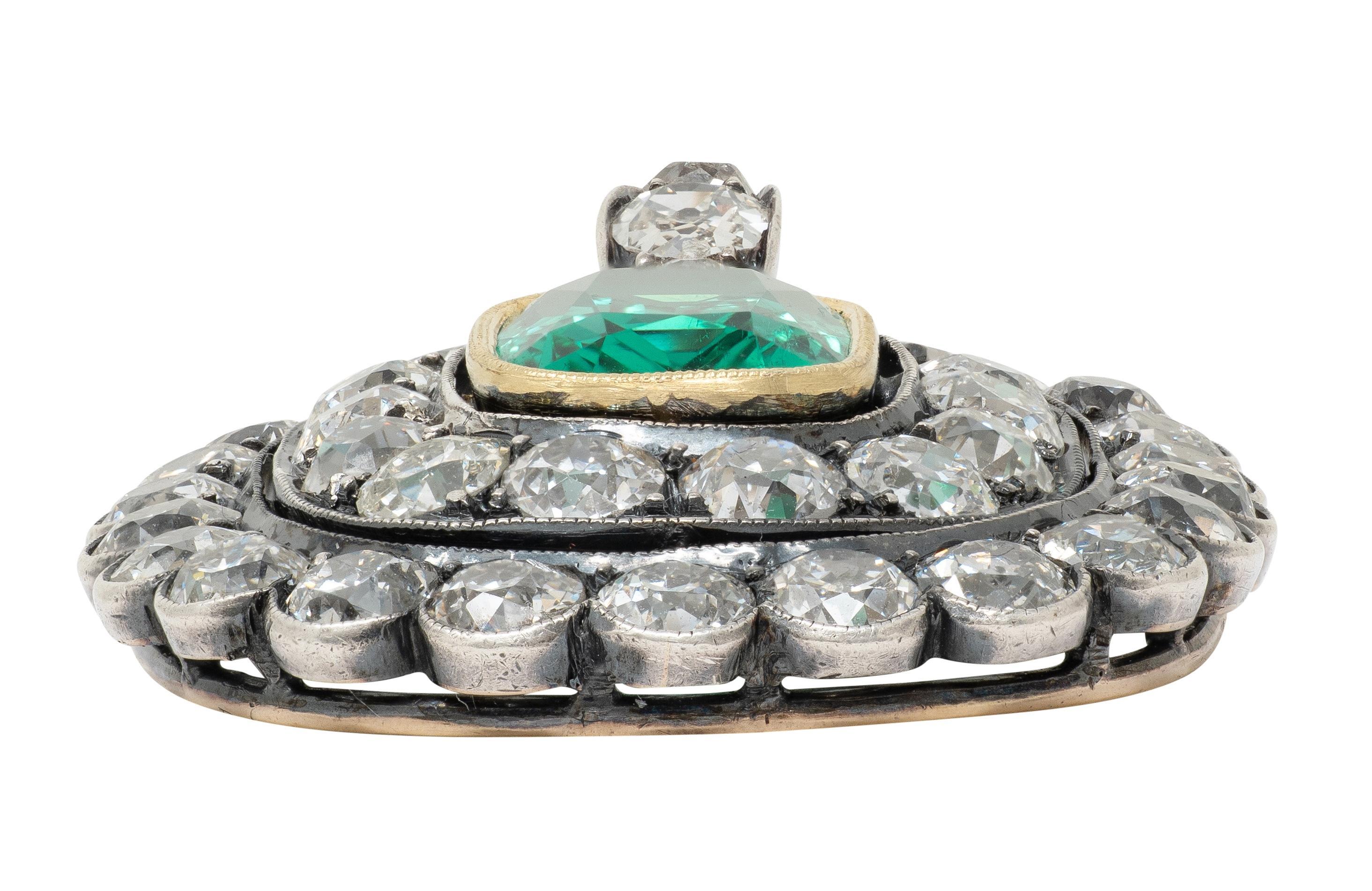 Ciondolo vittoriano con diamante smeraldo da 8,72 CTW, argento, oro giallo 14K, aureola antica In condizioni ottime in vendita a Philadelphia, PA